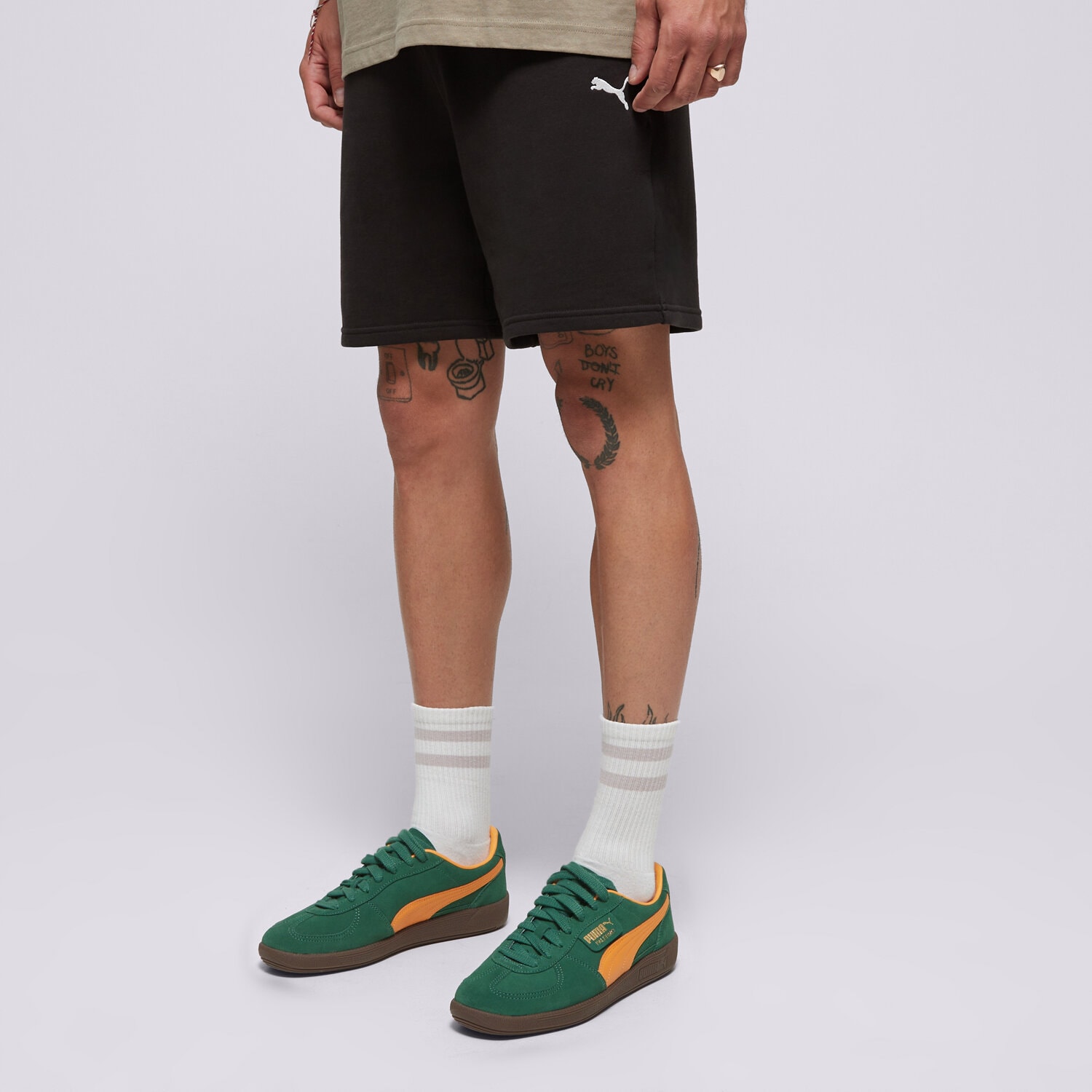 Muške kratke hlače PUMA KRATKE HLAČE WARDROBE ESS RELAXED SHORTS 7" TR 629654 01 crna