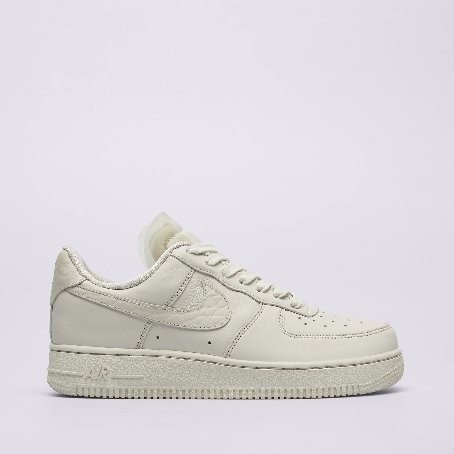 Ženske tenisice NIKE AIR FORCE 1 LOW PREMIUM DN5463-001 bež