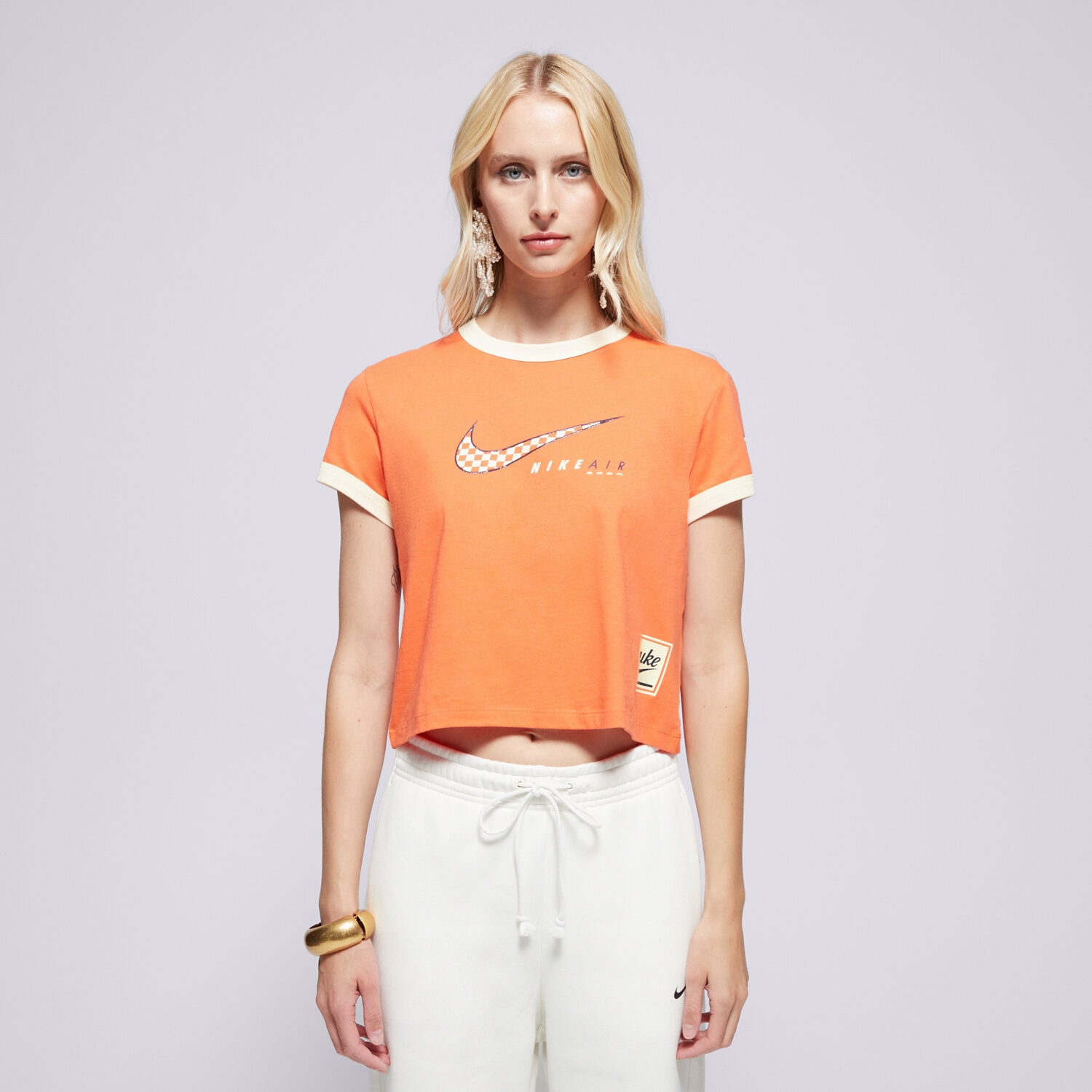 Ženske majice NIKE T-SHIRT W NSW CLUB SS TEE MOTO RGR HQ1707-842 crvena