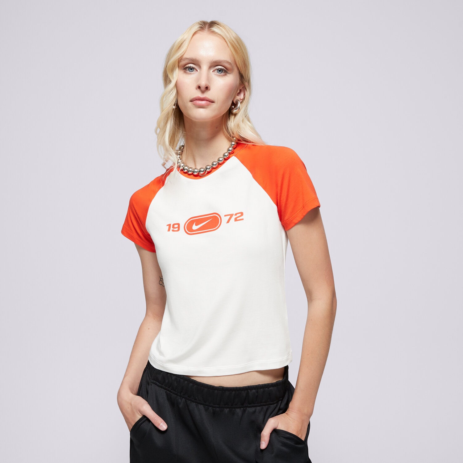 Ženske majice NIKE T-SHIRT W NSW NK CHLL KNT TEE RGLN HV4992-133 krem