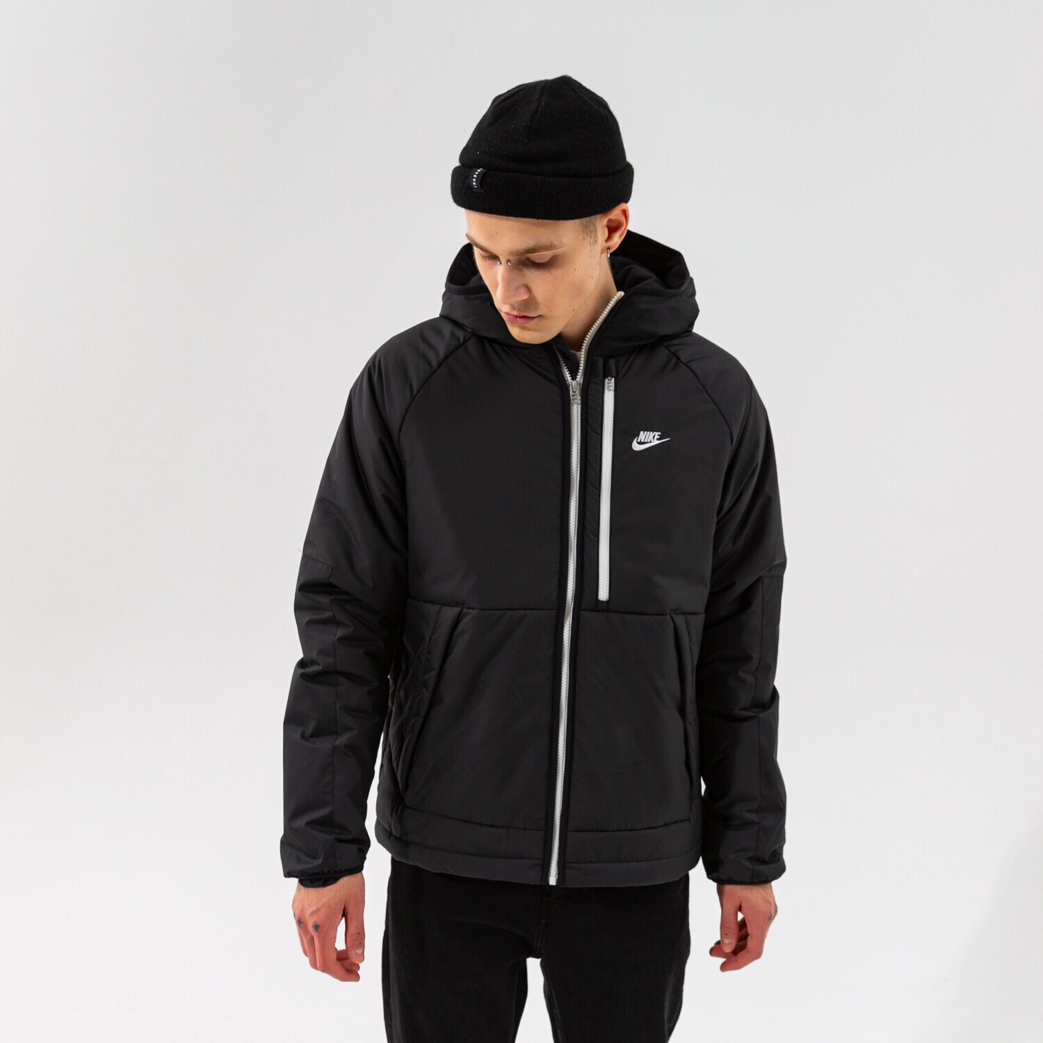 Muške zimske jakne NIKE JAKNA ZIMSKA LEGACY THERMA-FIT JACKET DD6857-010 crna