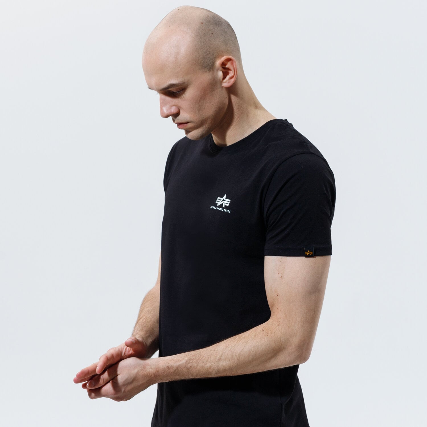 Muške majice ALPHA INDUSTRIES T-SHIRT BASIC T SMALL LOGO 188505-03 crna
