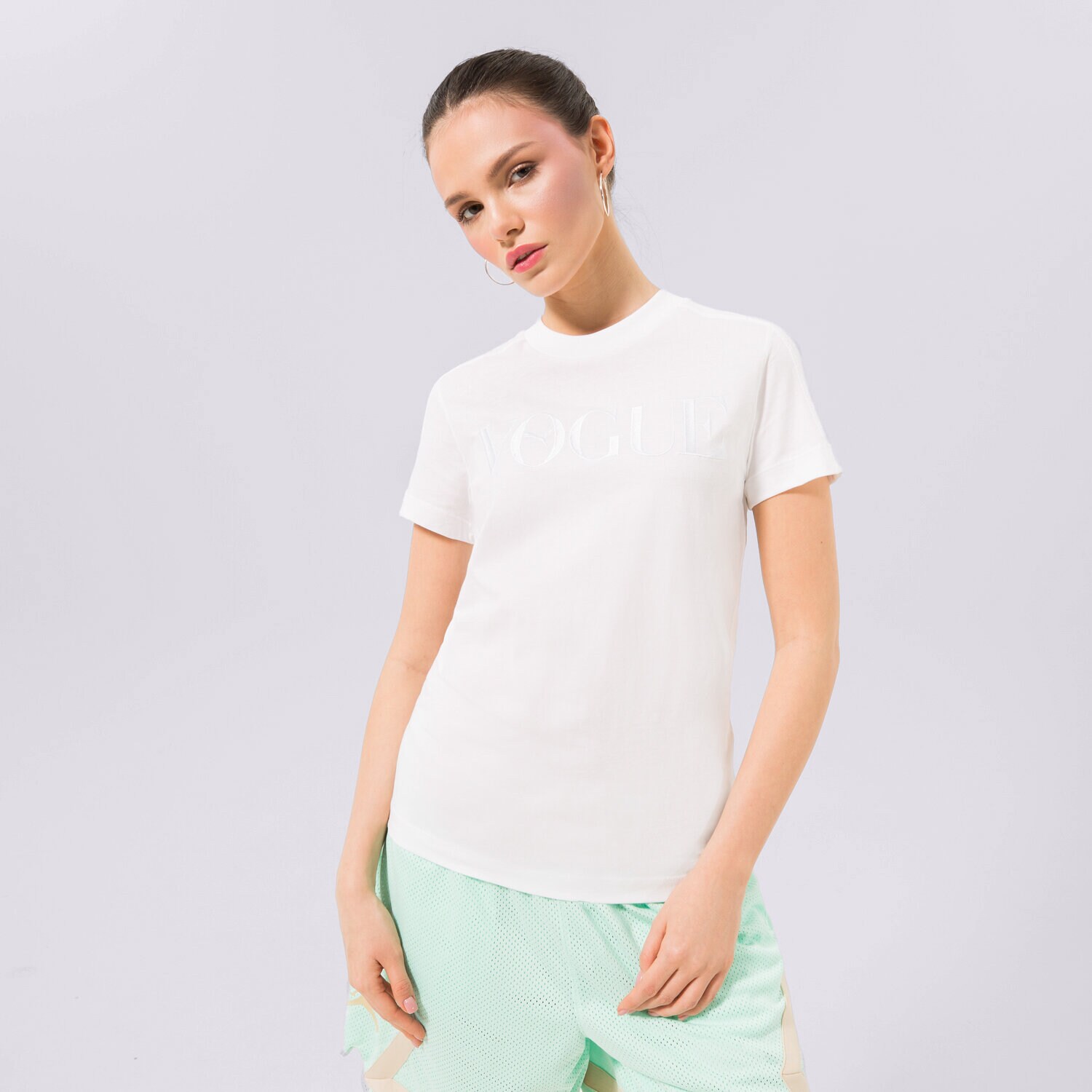 Ženske majice PUMA T-SHIRT PUMA X VOGUE REGULAR TEE 535234-02 bijela