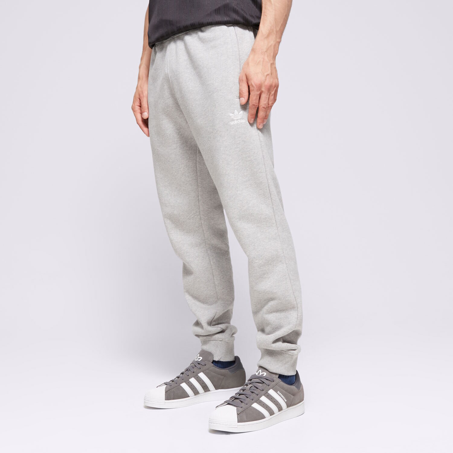 Muške hlače ADIDAS HLAČE ESSENTIALS PANT IR7803 siva