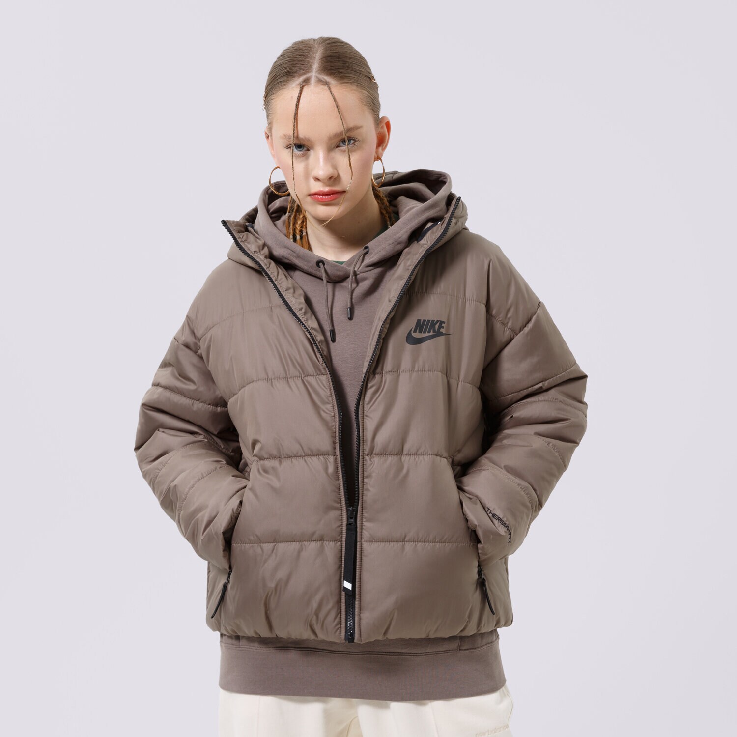 Ženske zimske jakne NIKE JAKNA ZIMSKA W NSW SYN TF RPL HD JKT DX1797-040 smeđa