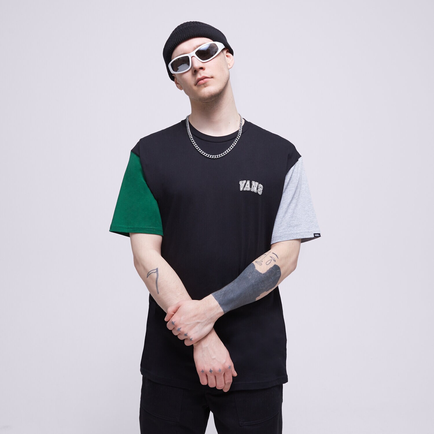 Muške majice VANS T-SHIRT COLORBLOCK VARSITY SS TEE BLACK VN0007V8BLK1 crna