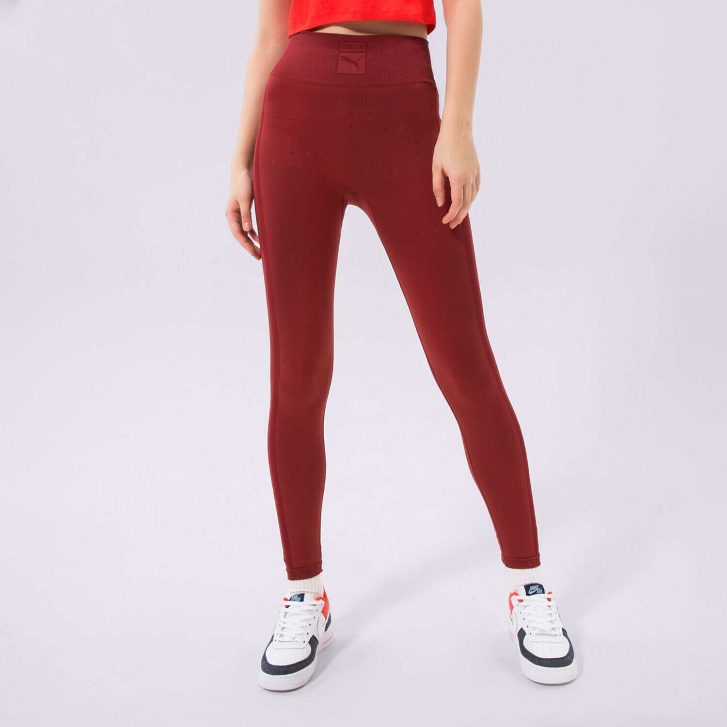 Ženske hlače PUMA TAJICE PUMA X VOGUE SEAMLESS TAJICE 536694-22 crvena