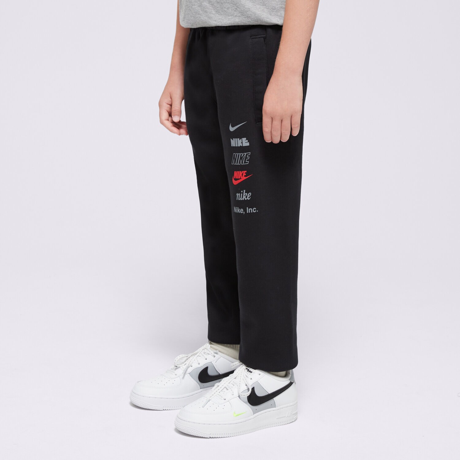 Dječje hlače NIKE HLAČE K NSW CLUB FLC JGGR MLOGO BOY HQ0973-010 crna