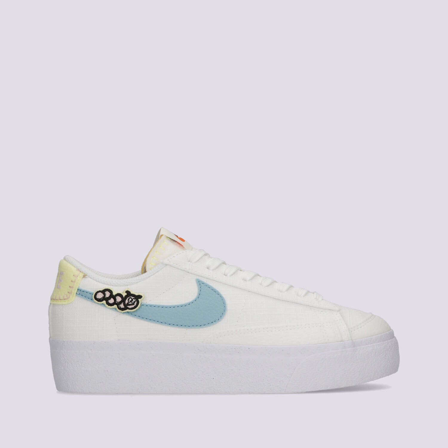 Ženske tenisice NIKE BLAZER LOW PLATFORM NEXT NATURE DJ6376-100 bijela