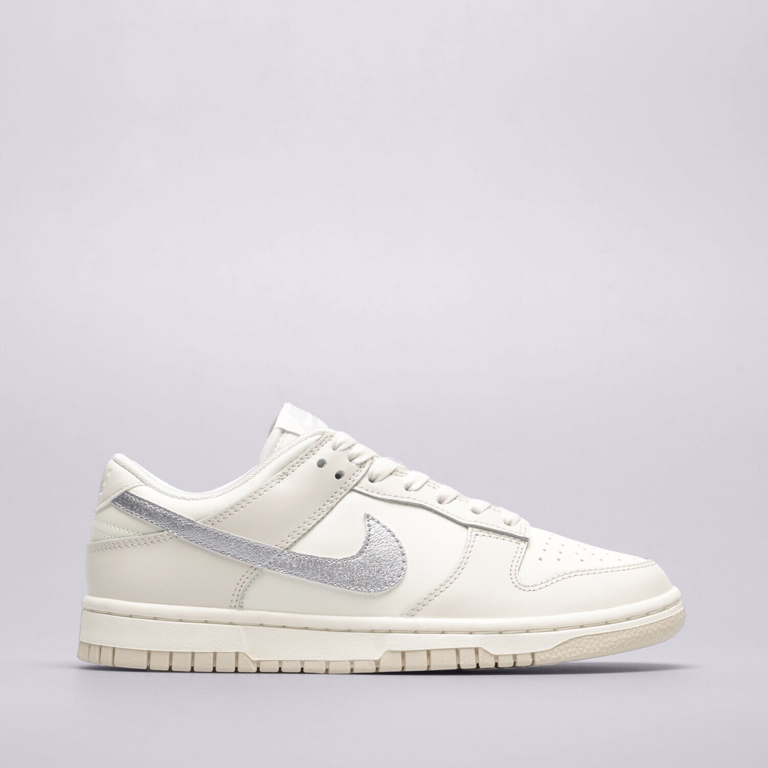 Ženske tenisice NIKE DUNK LOW ESS DX5930-100 šarena