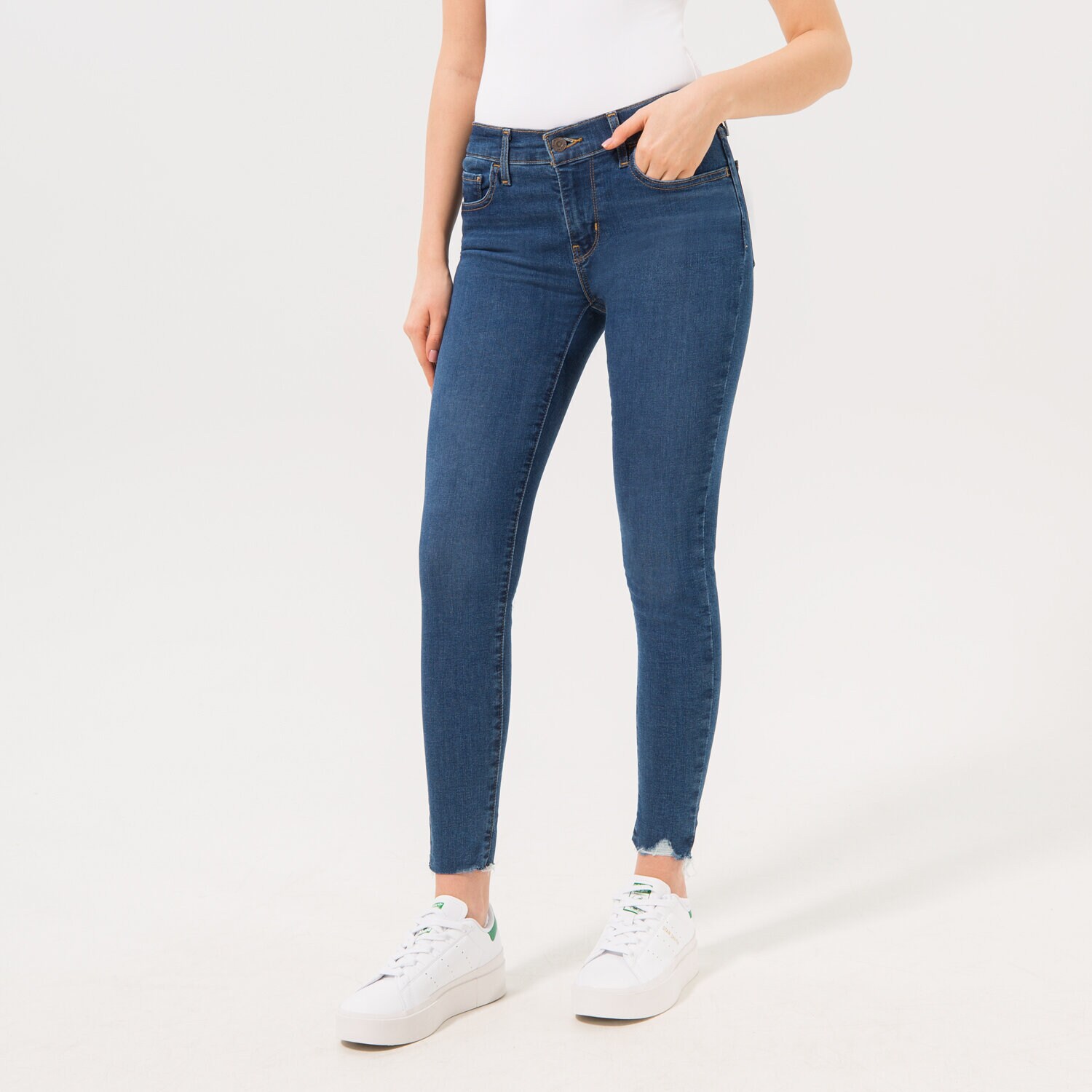 Ženske hlače LEVI'S HLAČE 710 SUPER SKINNY 17778-0460 tamno plava