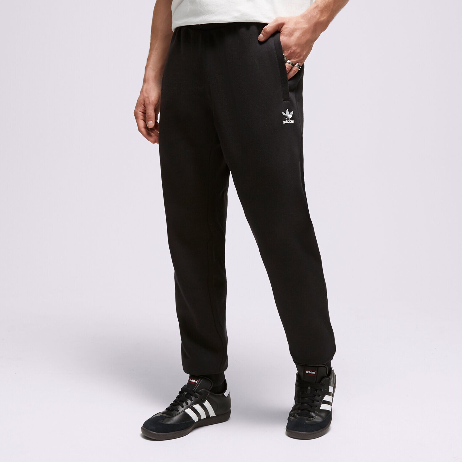 Muške hlače ADIDAS HLAČE ESSENTIALS PANT IA4837 crna