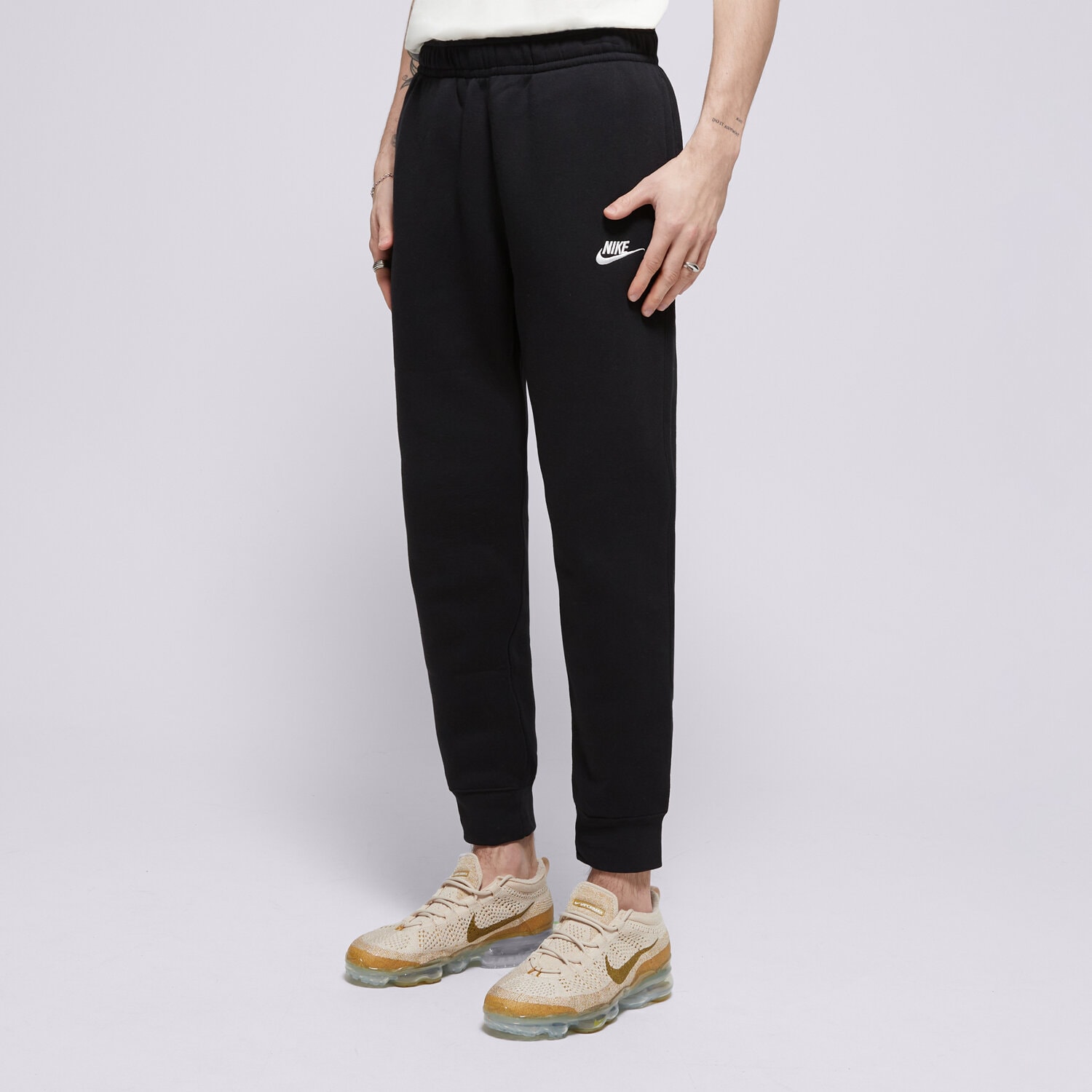 Muške hlače NIKE HLAČE SPORTSWEAR CLUB FLEECE BV2671-010 crna