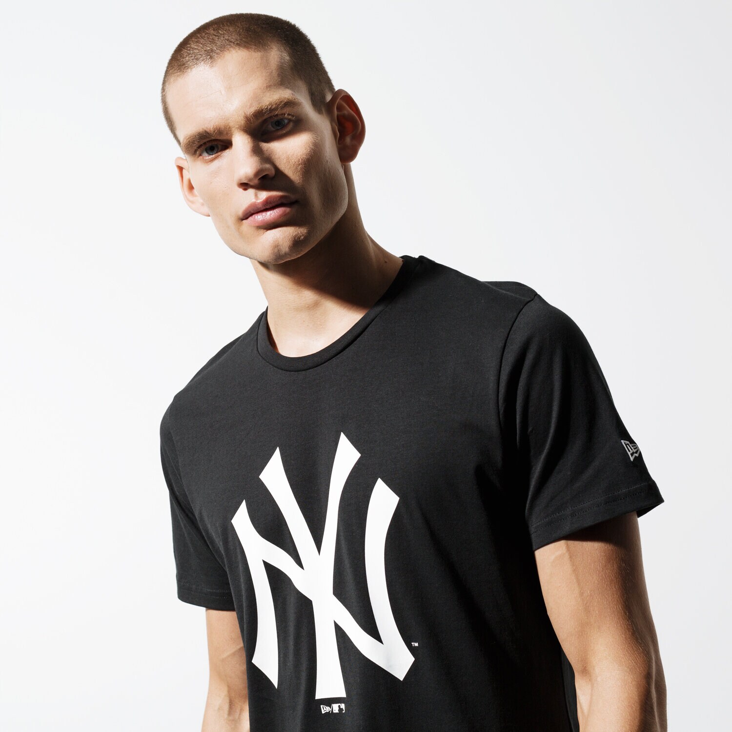 Muške majice NEW ERA T-SHIRT SS MLB NYY BLK NEW YORK YANKEES BLK 11863697 crna