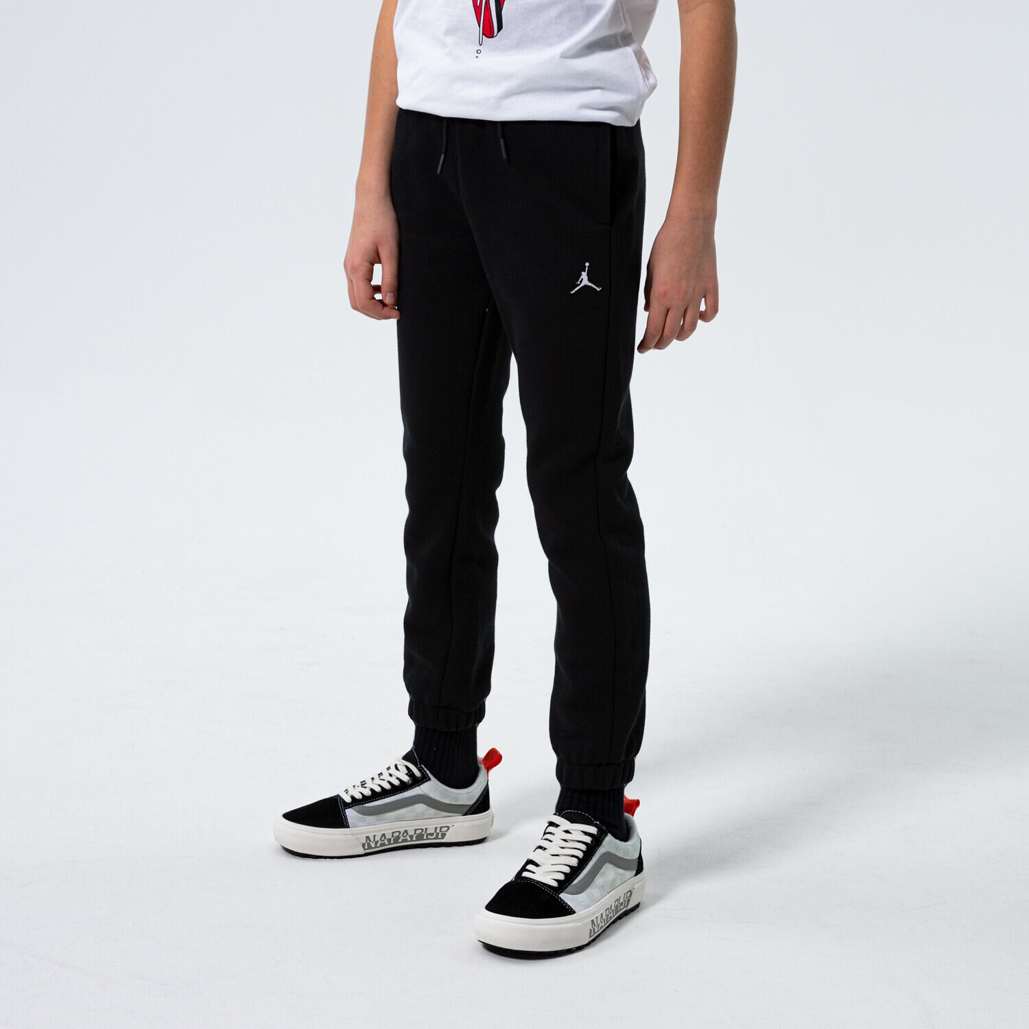 Dječje hlače JORDAN HLAČE ESSENTIALS PANT BOY 95A716-023 crna