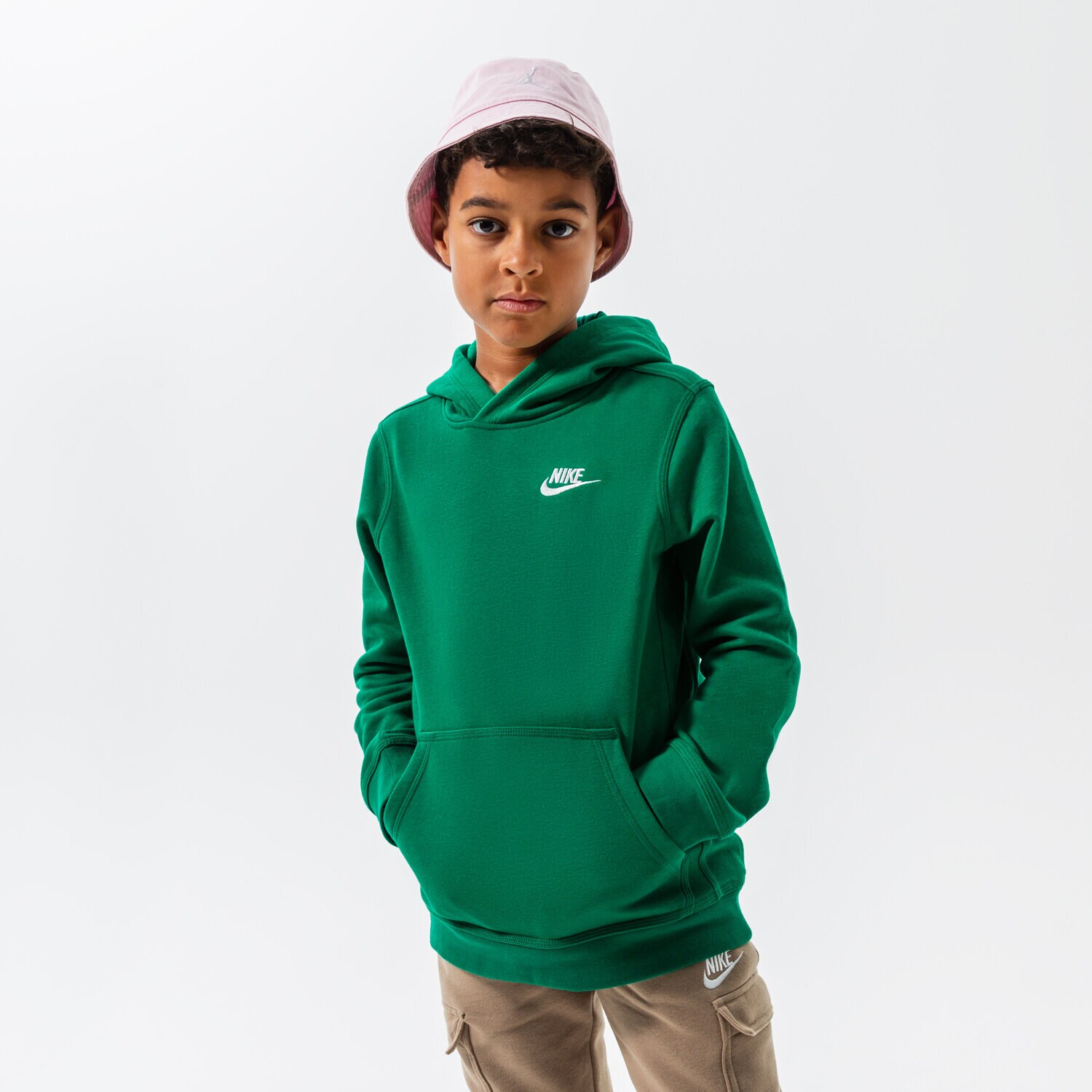 Dječje dukserice NIKE VESTA S KAPULJAČOM NIKE SPORTSWEAR CLUB BOY BV3757-365 zelena
