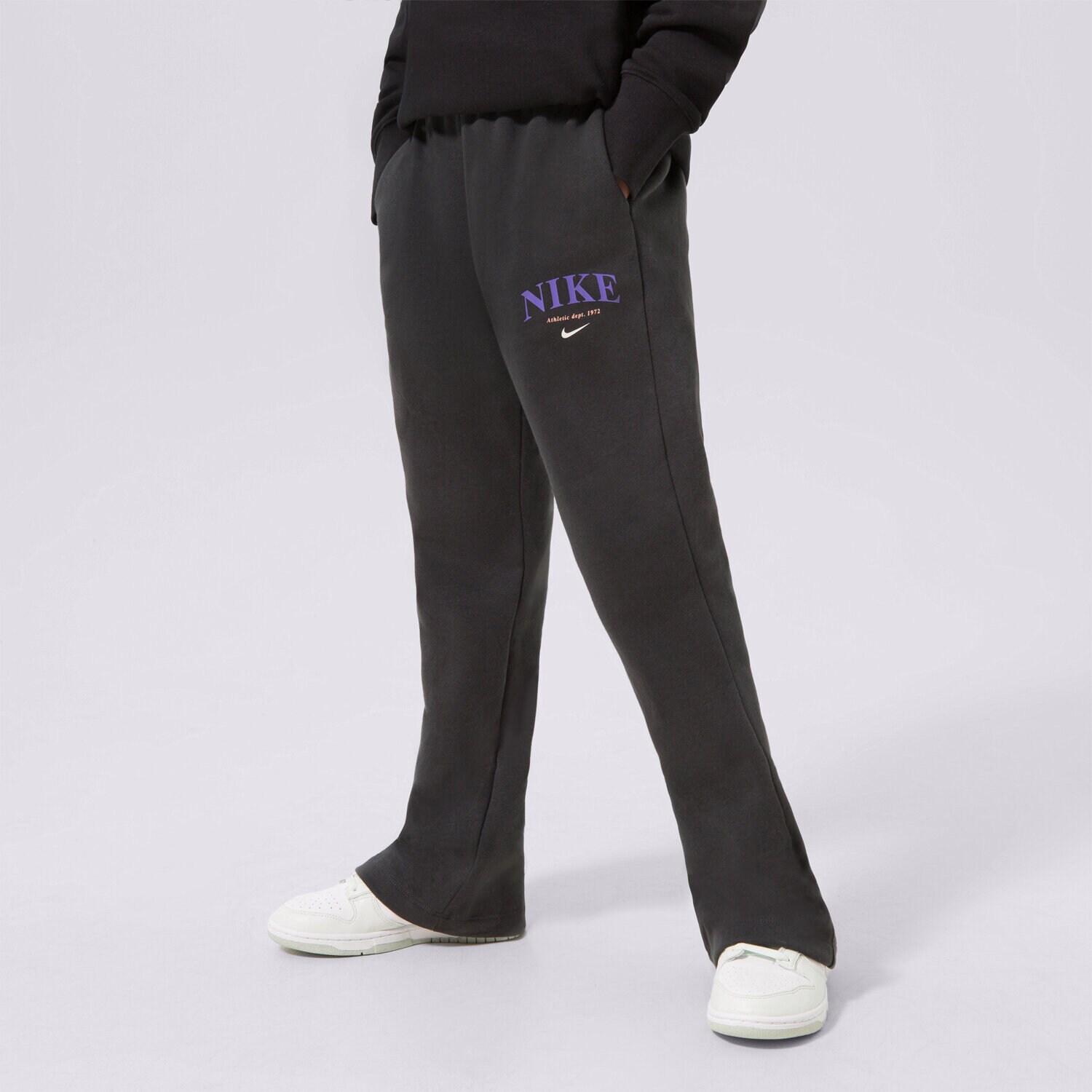 Dječje hlače NIKE HLAČE G NSW TREND FLC PANT GIRL DV2564-045 crna