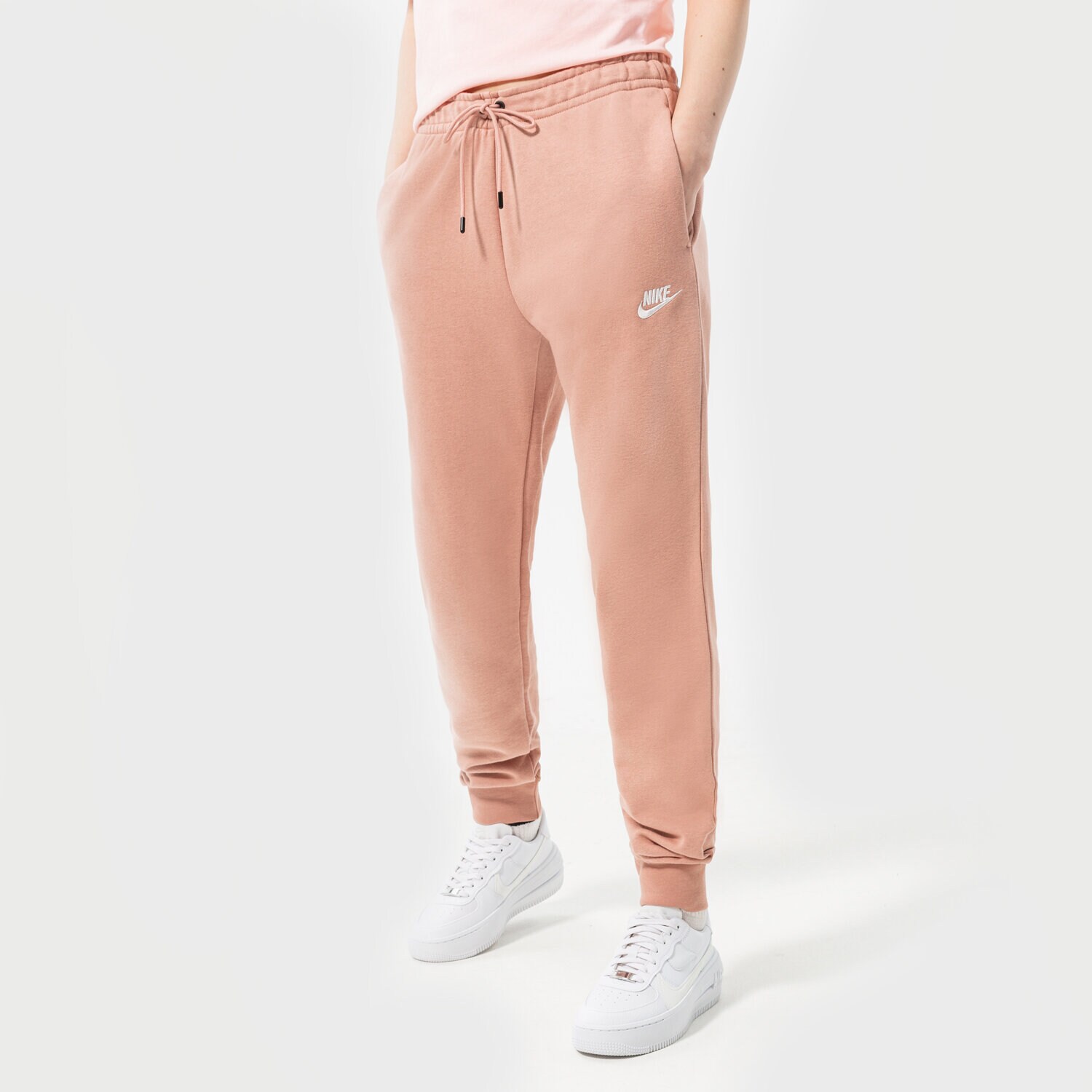 Ženske hlače NIKE HLAČE SPORTSWEAR ESSENTIAL BV4095-609 bež