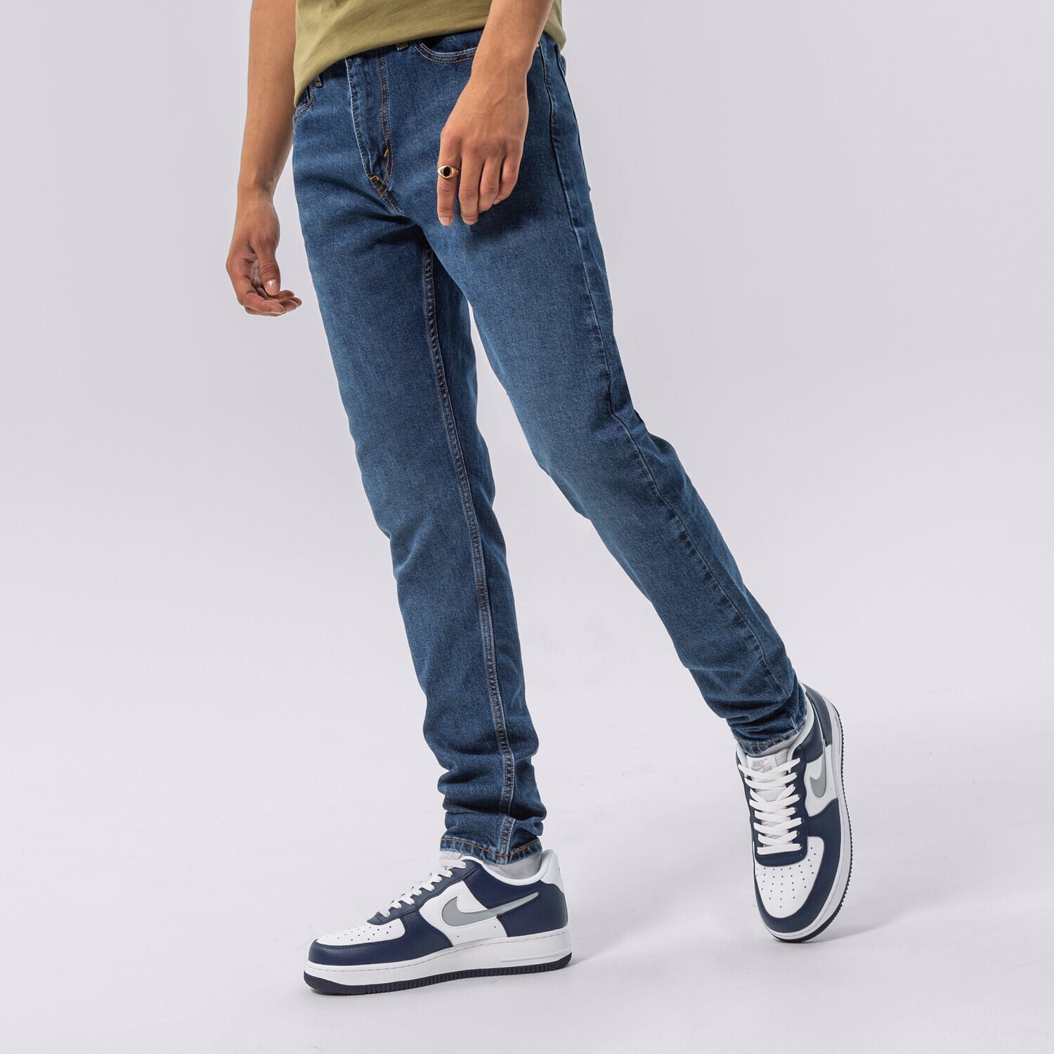 Muške hlače LEVI'S 512 SLIM FIT TAPER JEANS  59437-0087 tamno plava