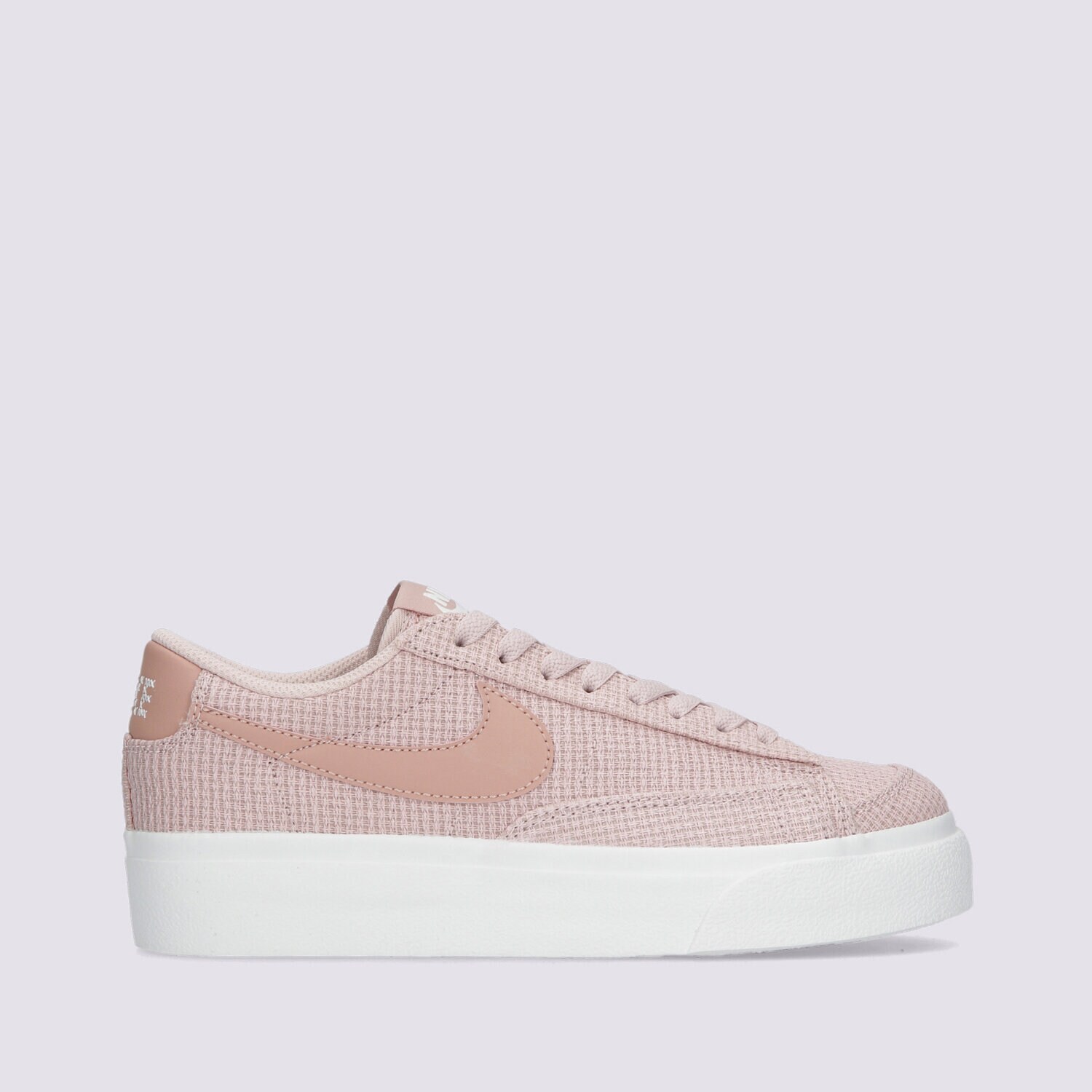 Ženske tenisice NIKE W BLAZER LOW PLATFORM ESS  DN0744-600 ružičasta