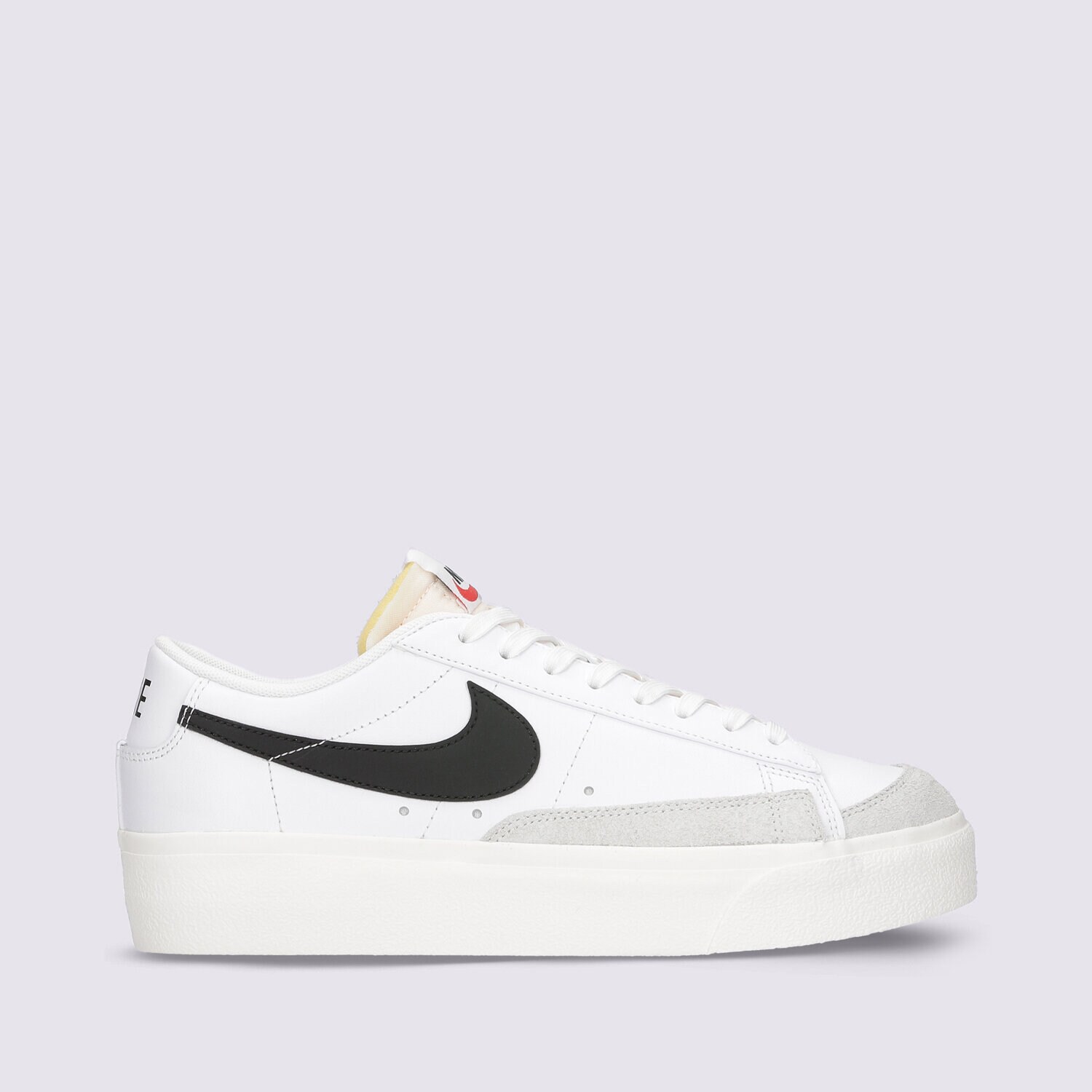 Ženske tenisice NIKE BLAZER LOW PLATFORM  DJ0292-101 bijela