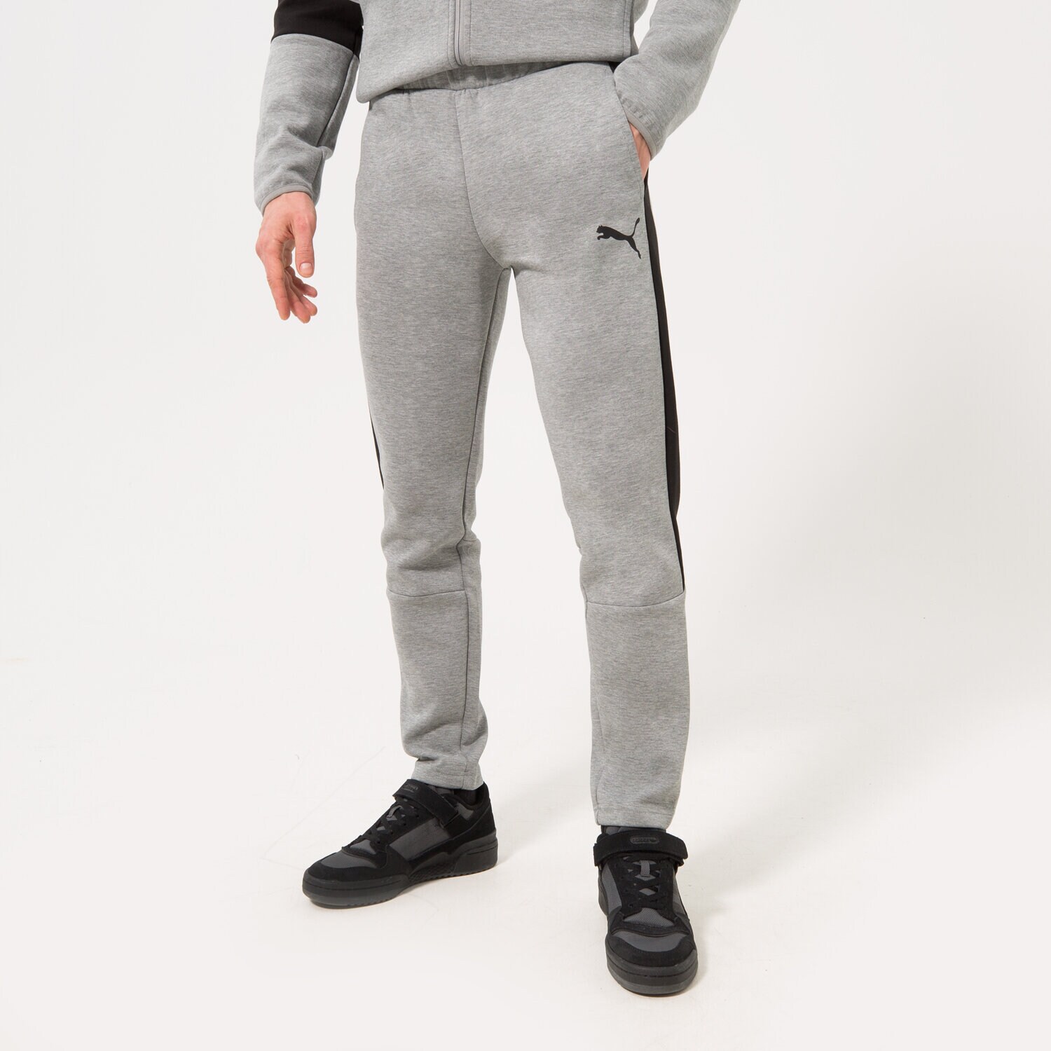 Muške hlače PUMA HLAČE 585814 585814 03 siva
