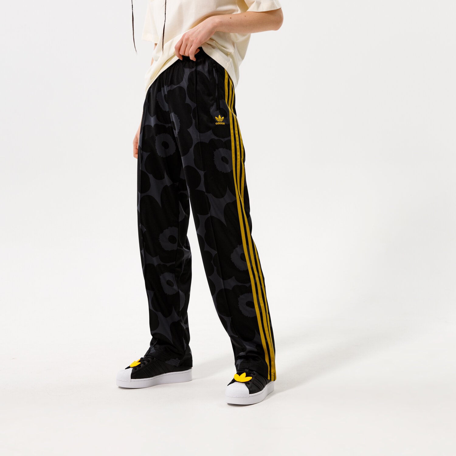 Ženske hlače ADIDAS HLAČE TRACK PANT H20411 crna