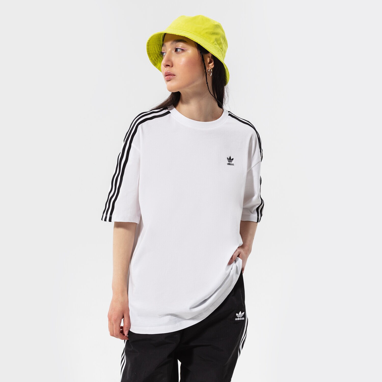 Ženske majice ADIDAS T-SHIRT OVERSIZED H37796 bijela