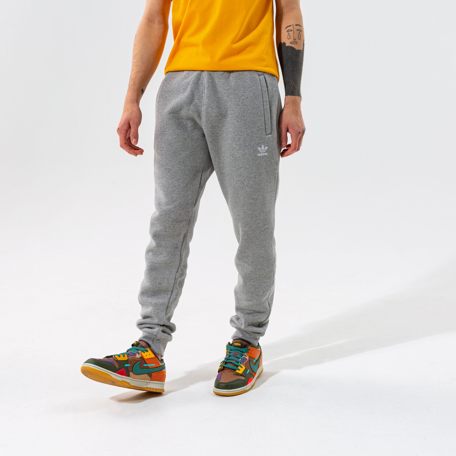 Muške hlače ADIDAS TREFOIL ESSENTIAL JOGGERS 