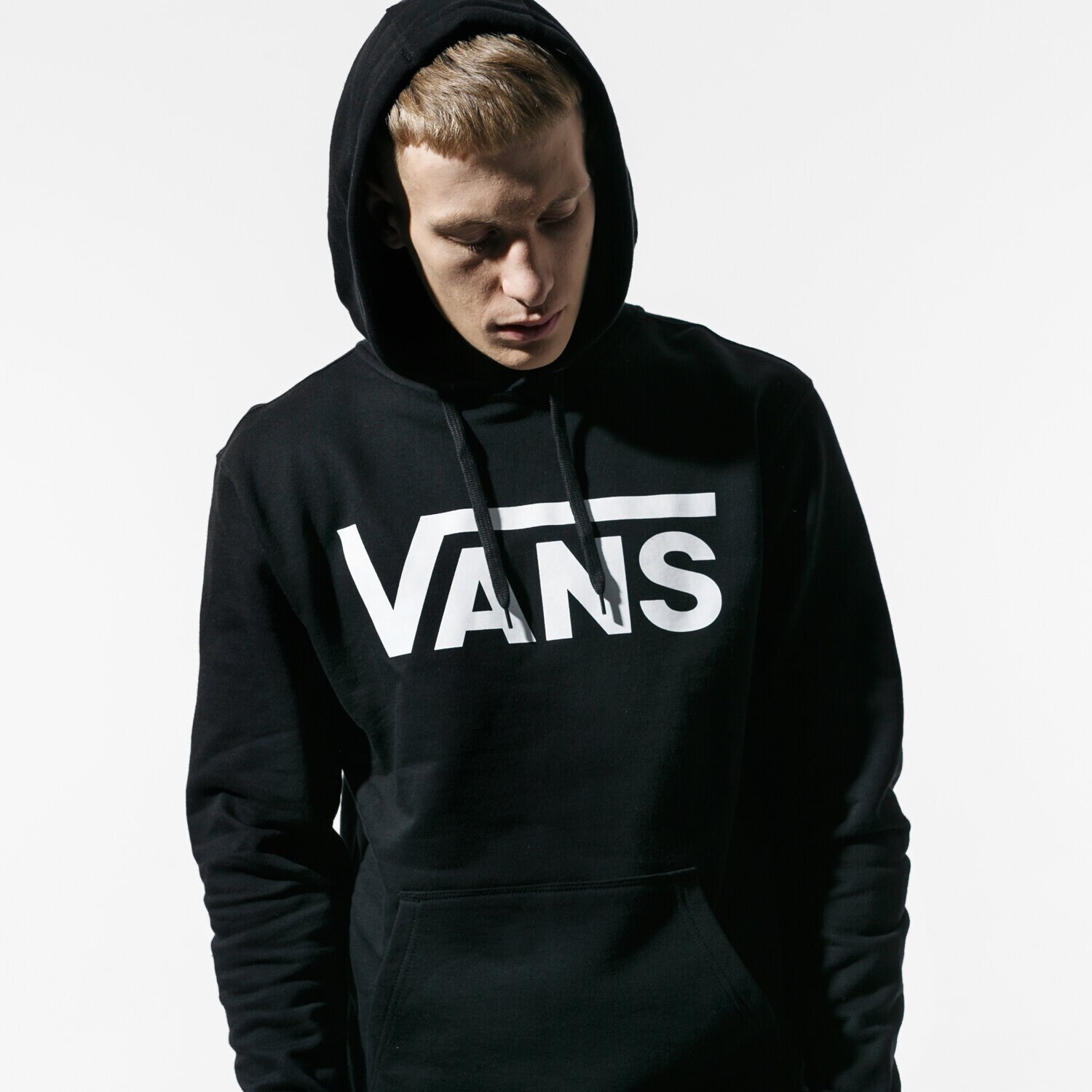 Muške dukserice VANS VESTA S KAPULJAČOM VANS CLASSIC PO HOODIE II BLACK/WHIT VN0A456BY281 crna