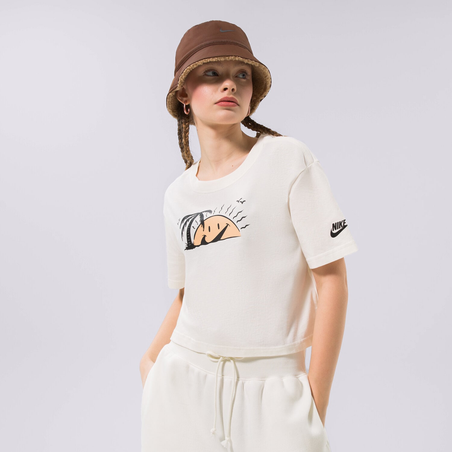 Ženske majice NIKE  T-SHIRT SPORTSWEAR CROP DQ3309-133 bijela