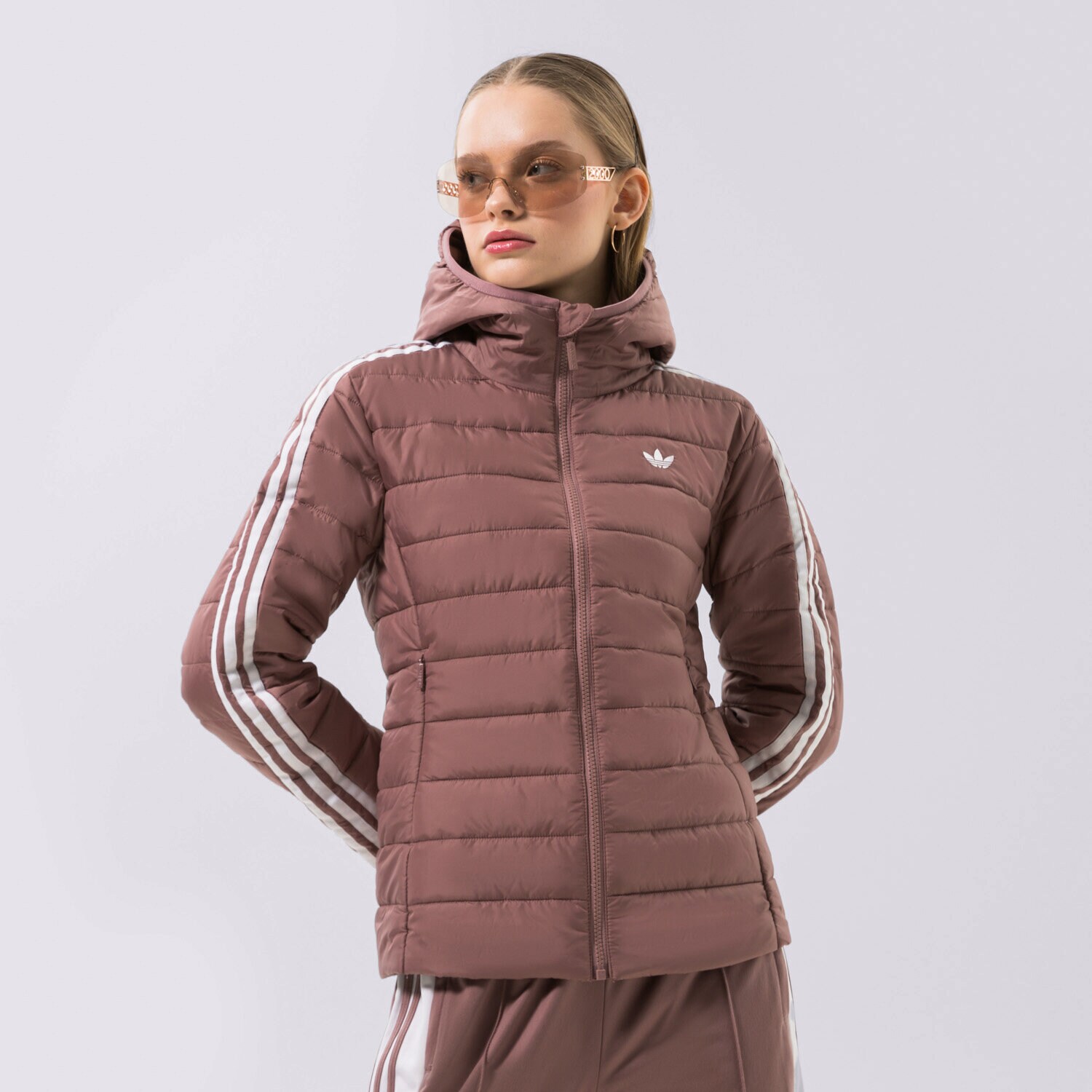 Ženske zimske jakne ADIDAS JAKNA SLIM JACKET HK5250 smeđa