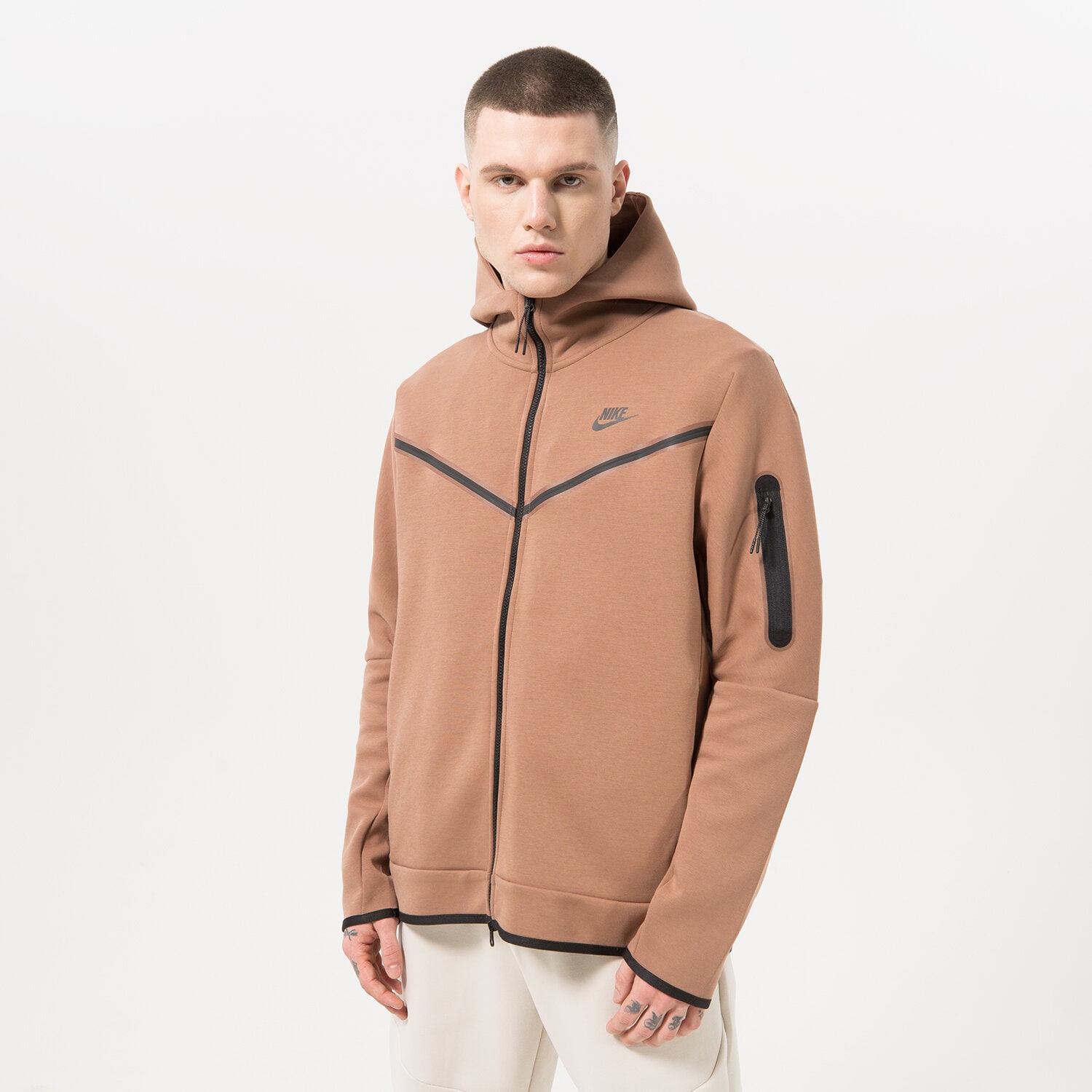 Muške dukserice NIKE VESTA S KAPULJAČOM SPORTSWEAR TECH FLEECE DV0537-256 smeđa