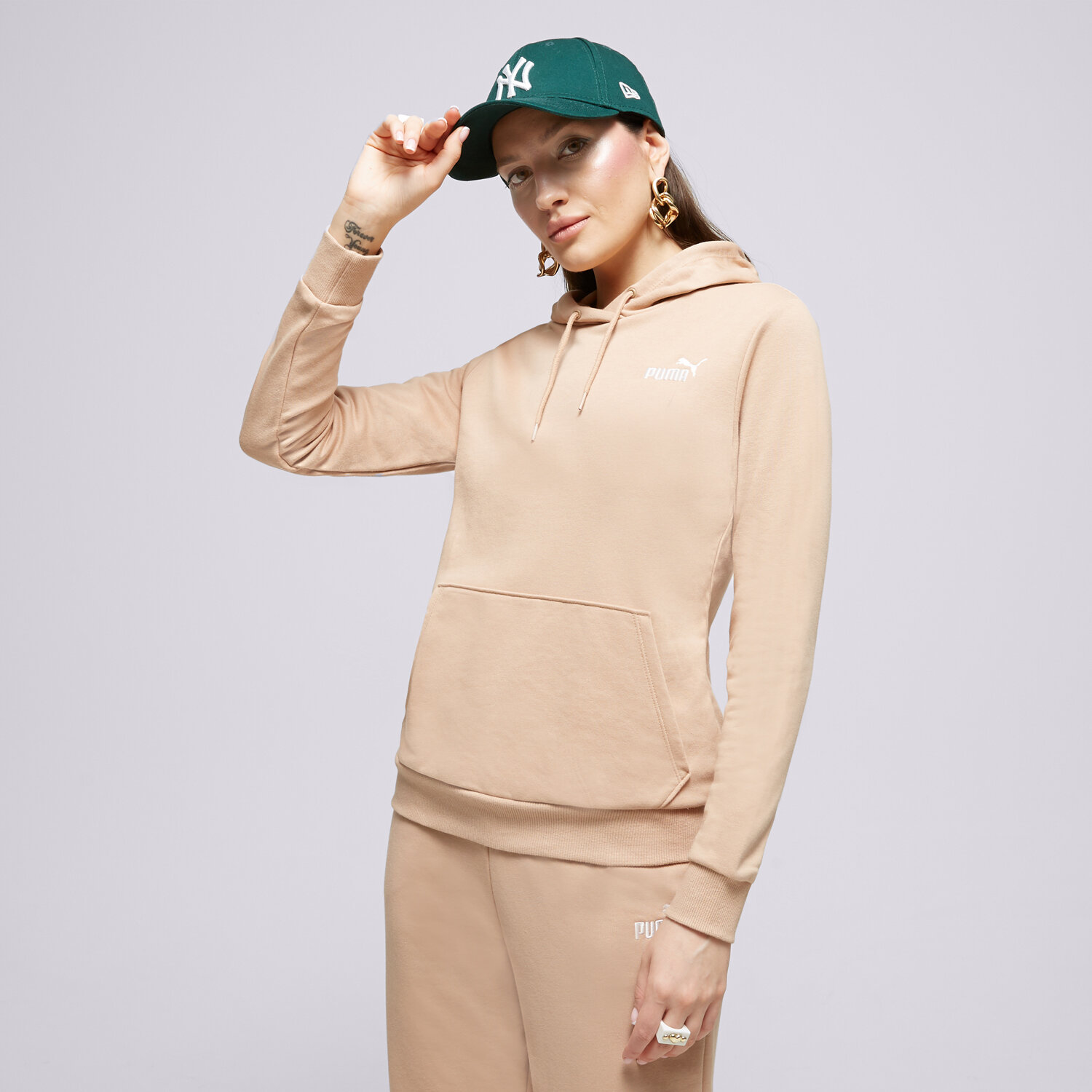 Ženske dukserice PUMA VESTA S KAPULJAČOM ESS+ EMBROIDERY TR 848332 89 bež