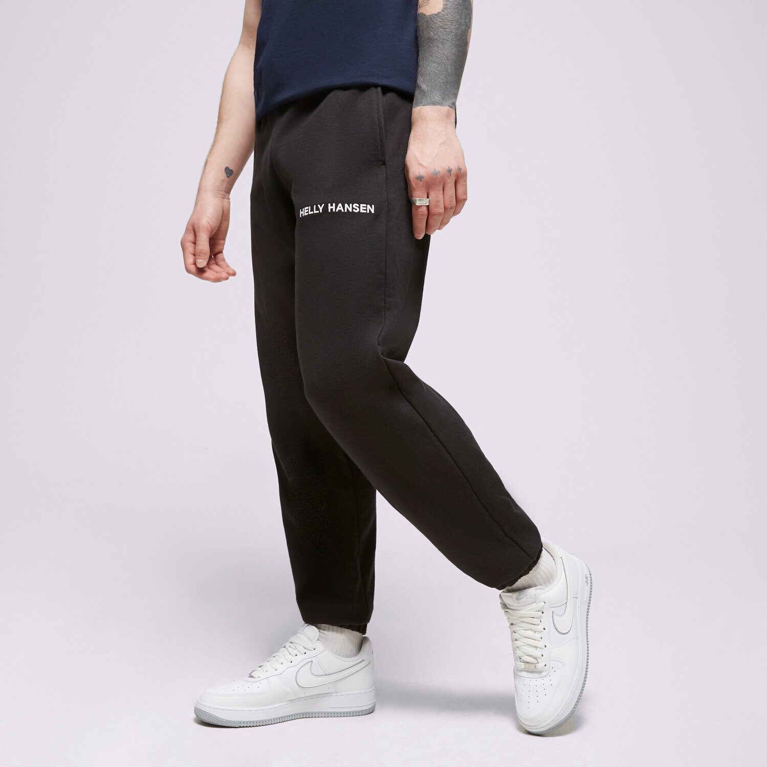 Muške hlače HELLY HANSEN HLAČE CORE SWEAT PANT 53926992 crna