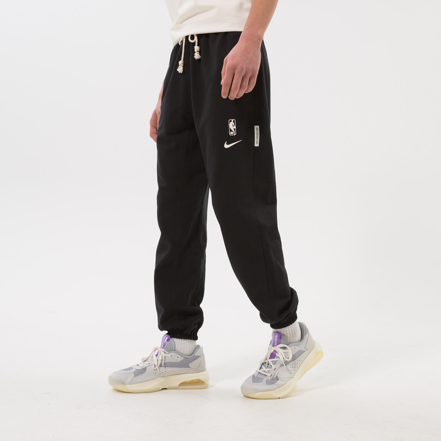 Muške hlače NIKE HLAČE CHI M NK DF STD ISSUE PNT NBA DN8552-010 crna