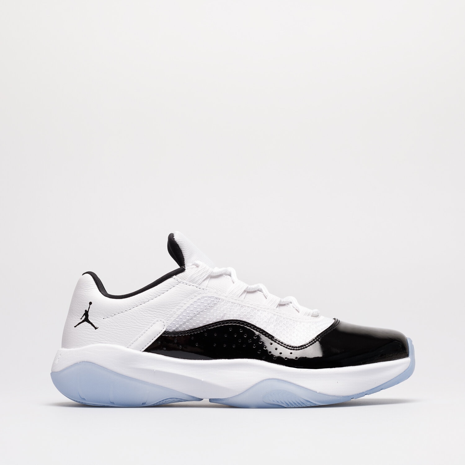 Muške tenisice AIR JORDAN 11 CMFT LOW DV2207-100 bijela