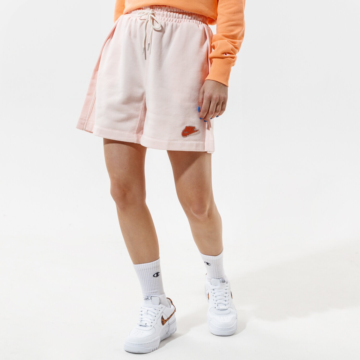 Ženske kratke hlače NIKE KRATKE HLAČE W NSW SHORT EARTH DAY FT CZ9249-805 ružičasta