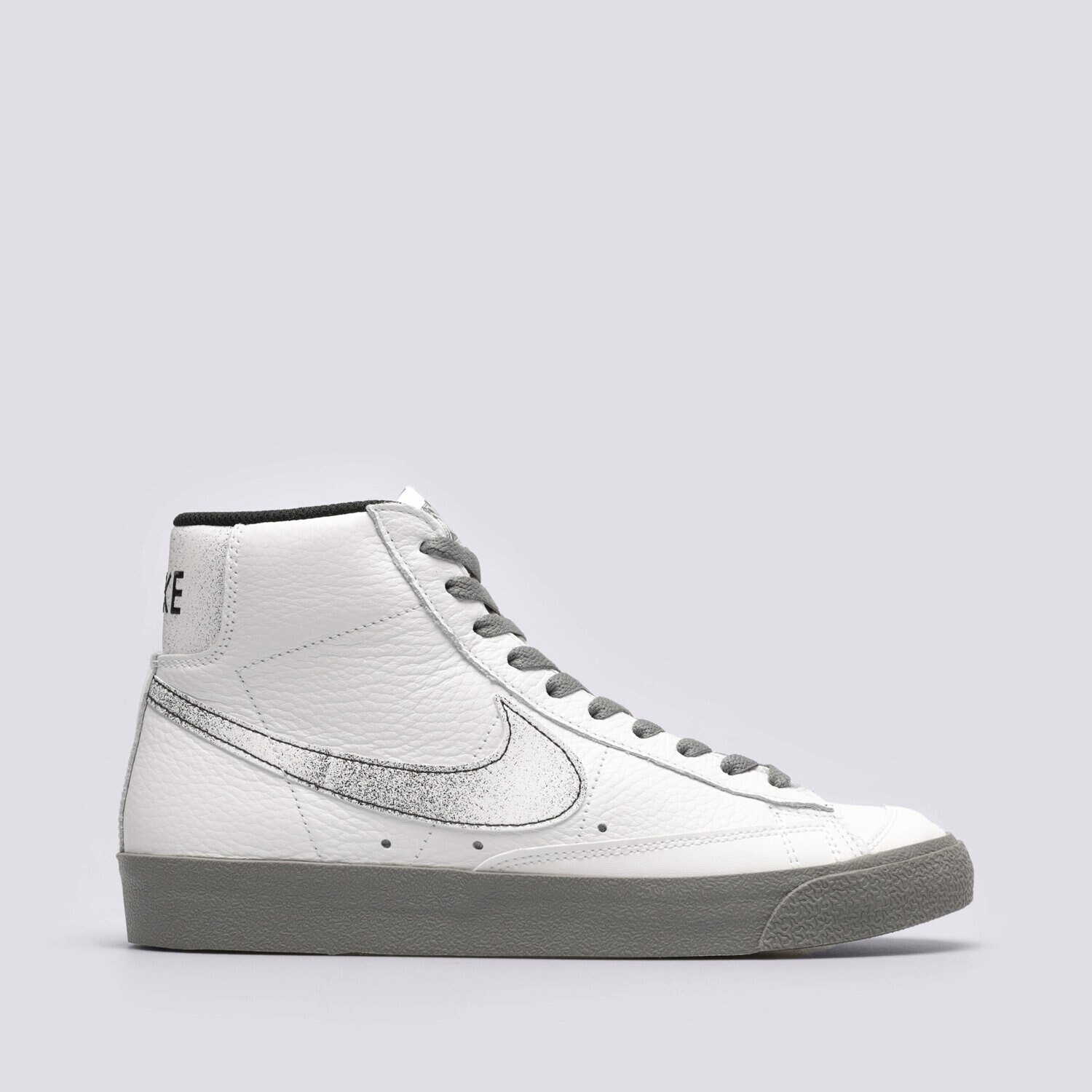 Muške tenisice NIKE BLAZER MID '77 EMB DV7194-100 bijela