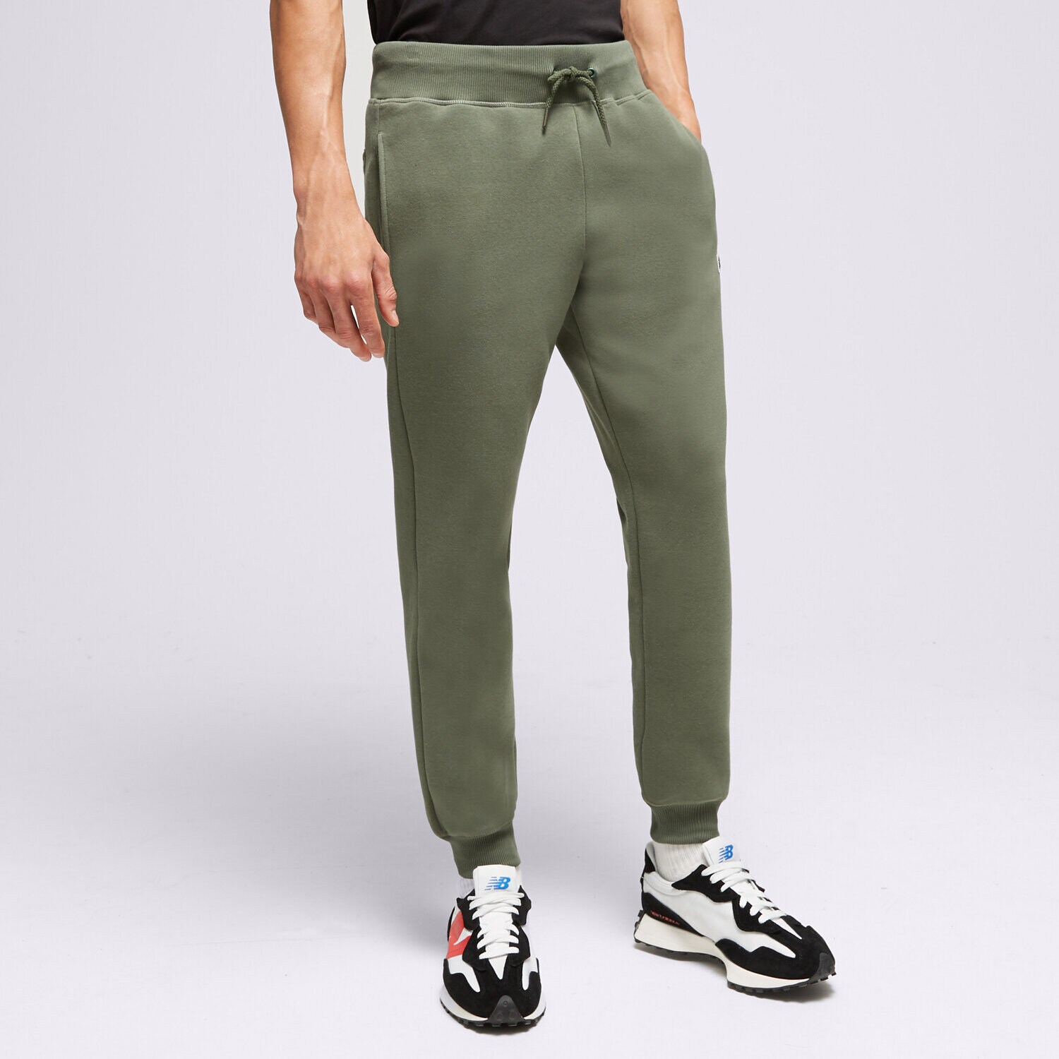 Muške hlače NEW BALANCE HLAČE SMALL LOGO PANTS DON HLAČE MP23600DON kaki
