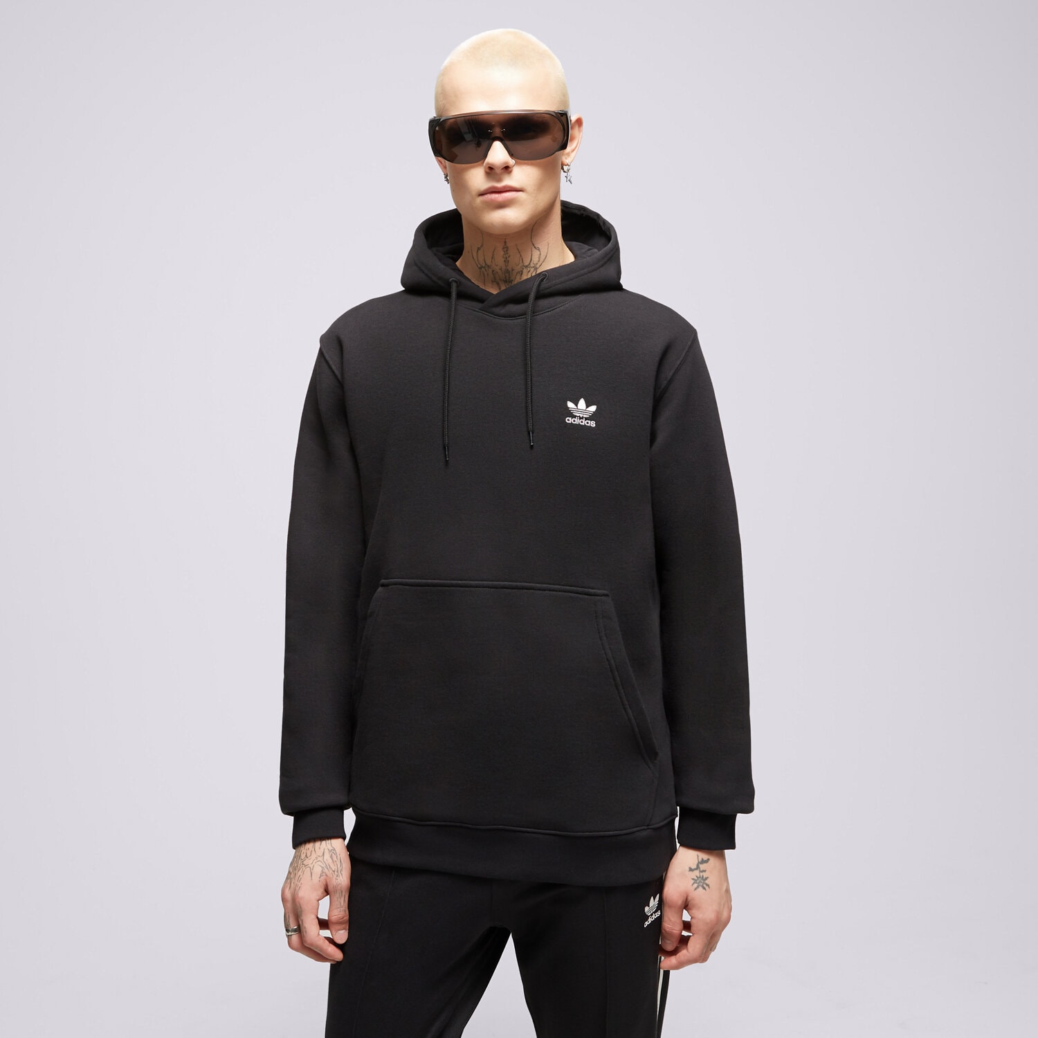 Muške dukserice ADIDAS VESTA S KAPULJAČOM ESSENTIAL HOODY IM4522 crna