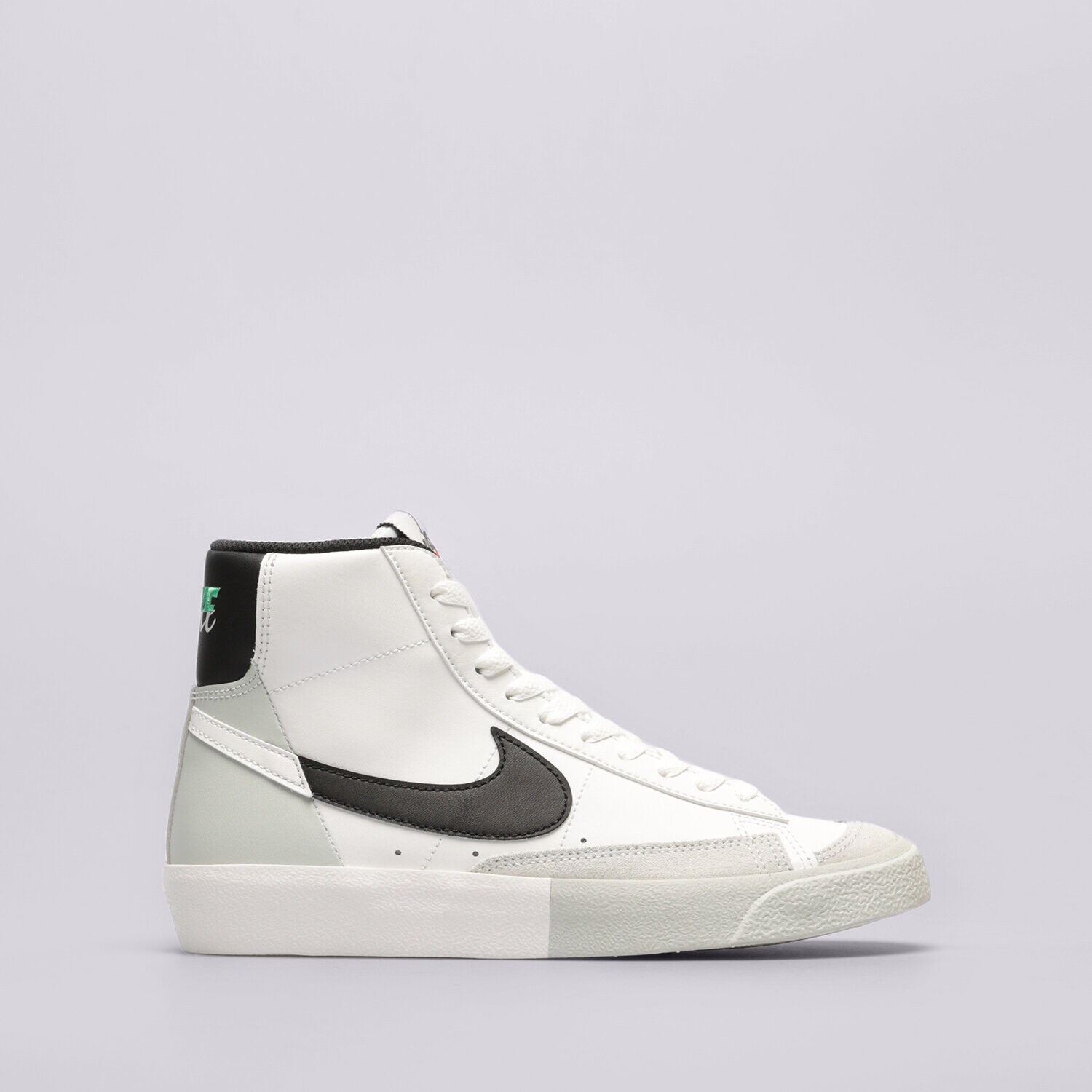 Dječje tenisice NIKE BLAZER MID '77 SE (GS) FN6937-100 bijela