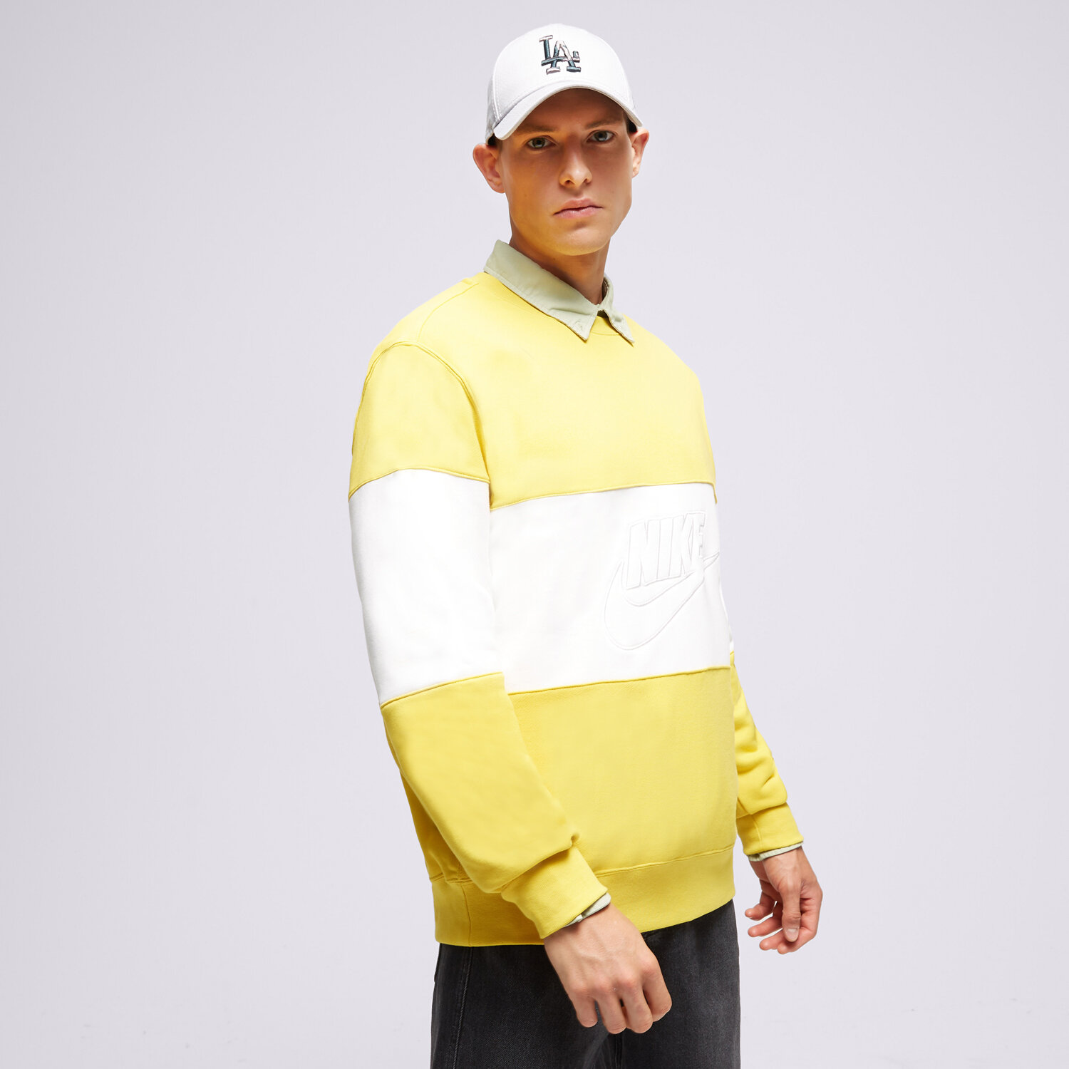 Muške dukserice NIKE VESTA M NK CLUB+ FT CREW CB FB7848-709 žuta
