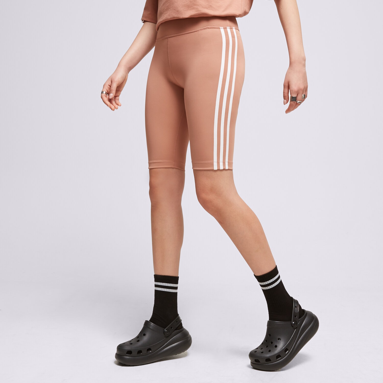 Ženske kratke hlače ADIDAS KRATKE HLAČE HW SHORT TIGHTS IB7413 smeđa