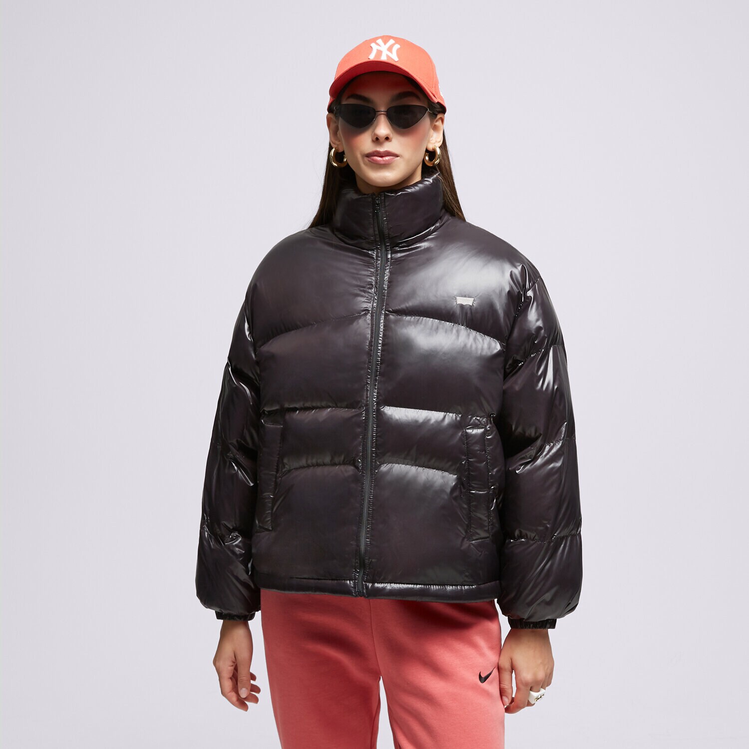 Ženske zimske jakne LEVI'S JAKNA ZIMSKA RETRO PUFFER A5895-0000 crna