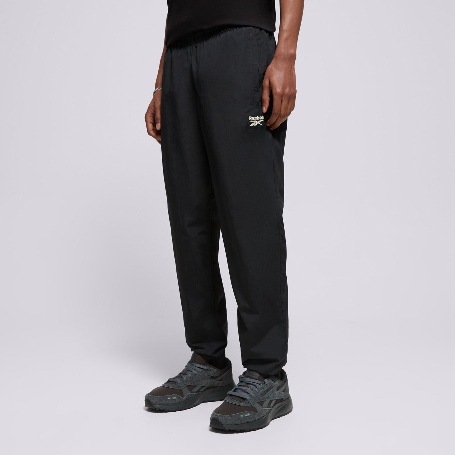 Muške hlače REEBOK HLAČE CL F FR TRACKPANT 100022966 crna