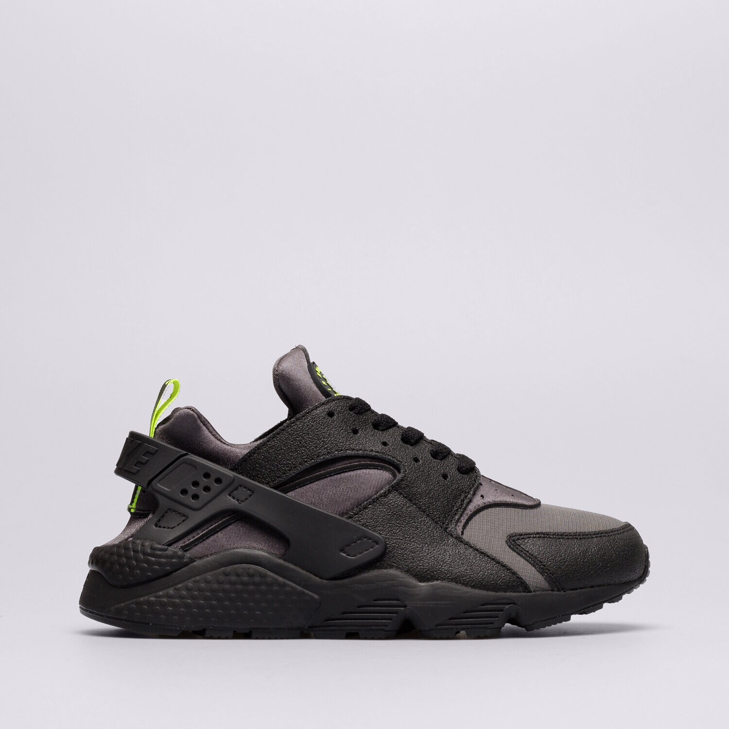 Muške tenisice NIKE AIR HUARACHE WT  DZ4499-001 crna