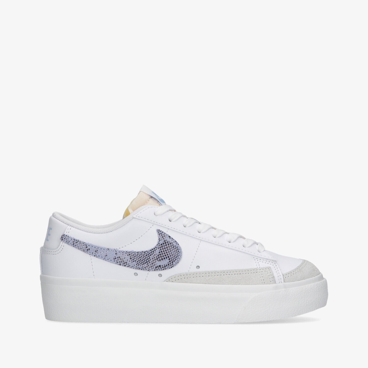 Ženske tenisice NIKE WMNS BLAZER LW PLATFORM DV6978-100 bijela