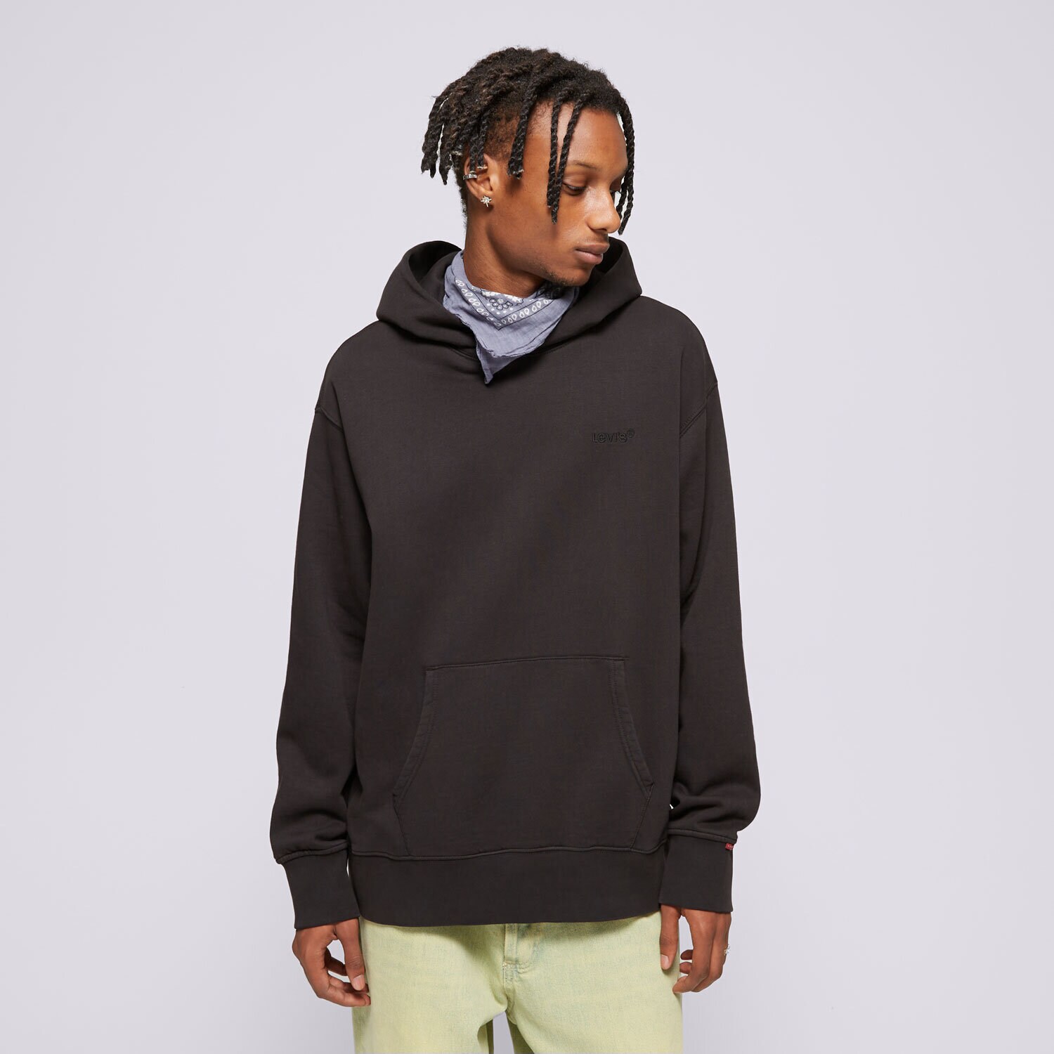 Muške dukserice LEVI'S VESTA S KAPULJAČOM THE AUTHENTIC HOODIE BLACKS A8435-0019 crna