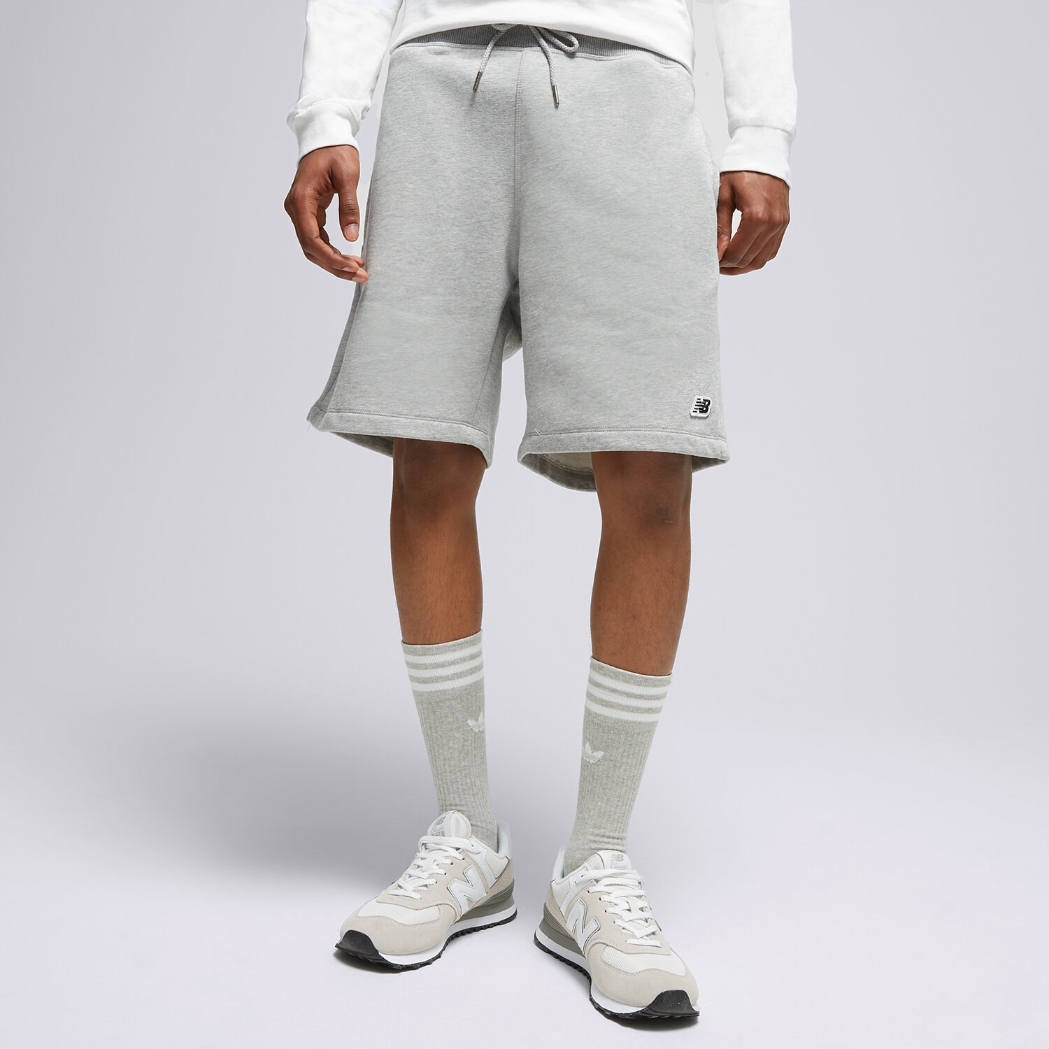 Muške kratke hlače NEW BALANCE KRATKE HLAČE SMALL LOGO SHORTS KRATKE HLAČE MS23600AG siva